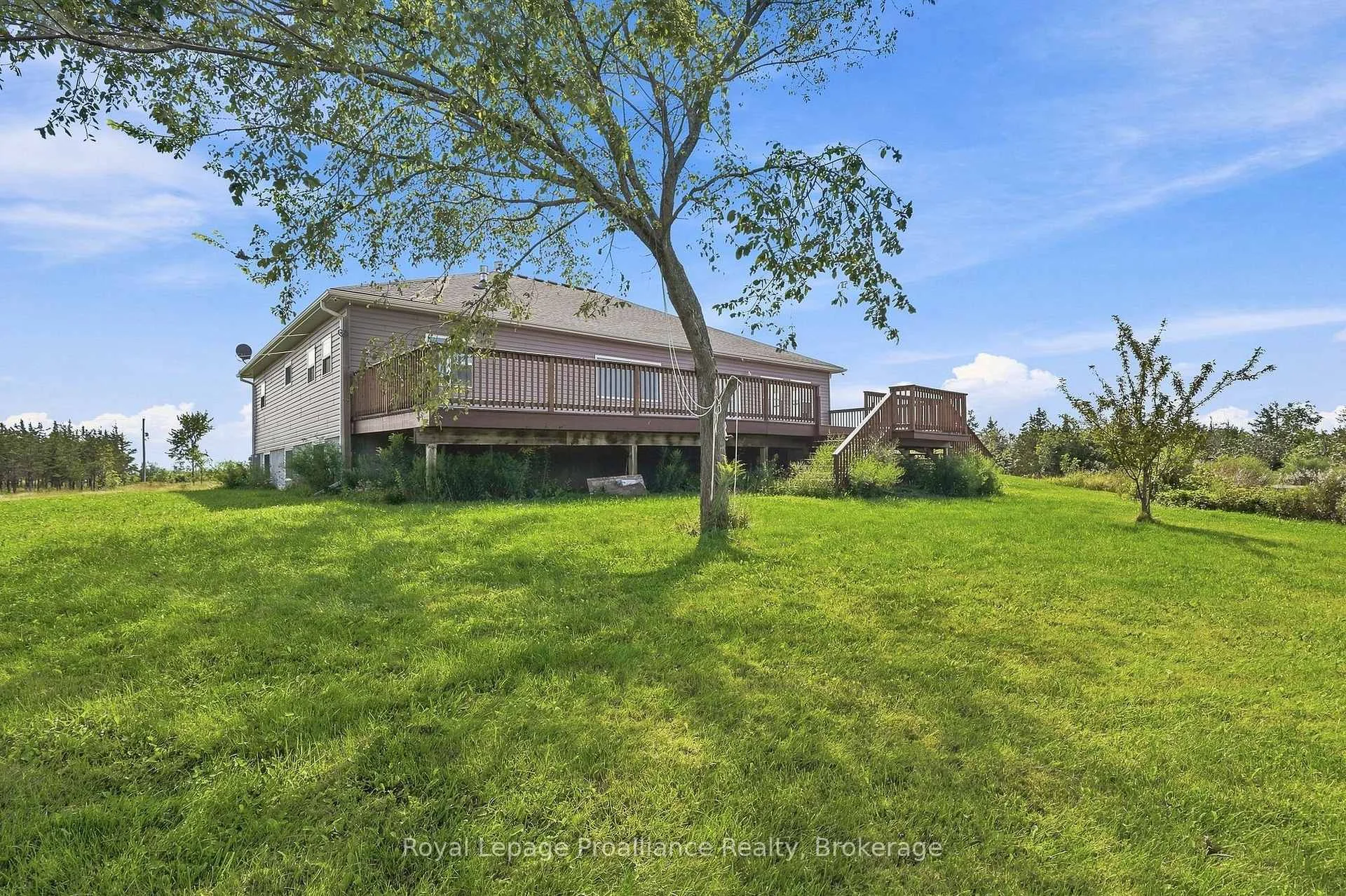 Photo 8 of 402 Black Road, Prince Edward County, Sophiasburg Ward — HOMEH