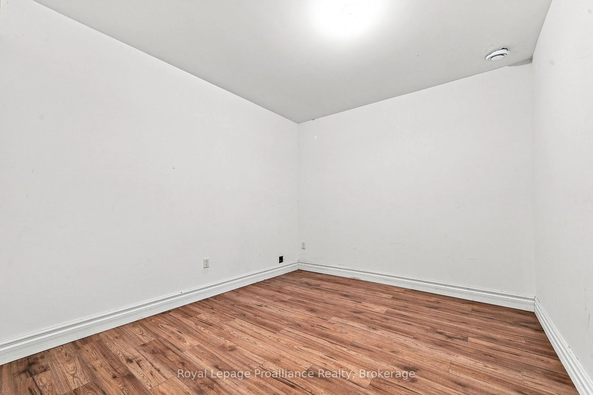 Photo 80 of 402 Black Road, Prince Edward County, Sophiasburg Ward — HOMEH