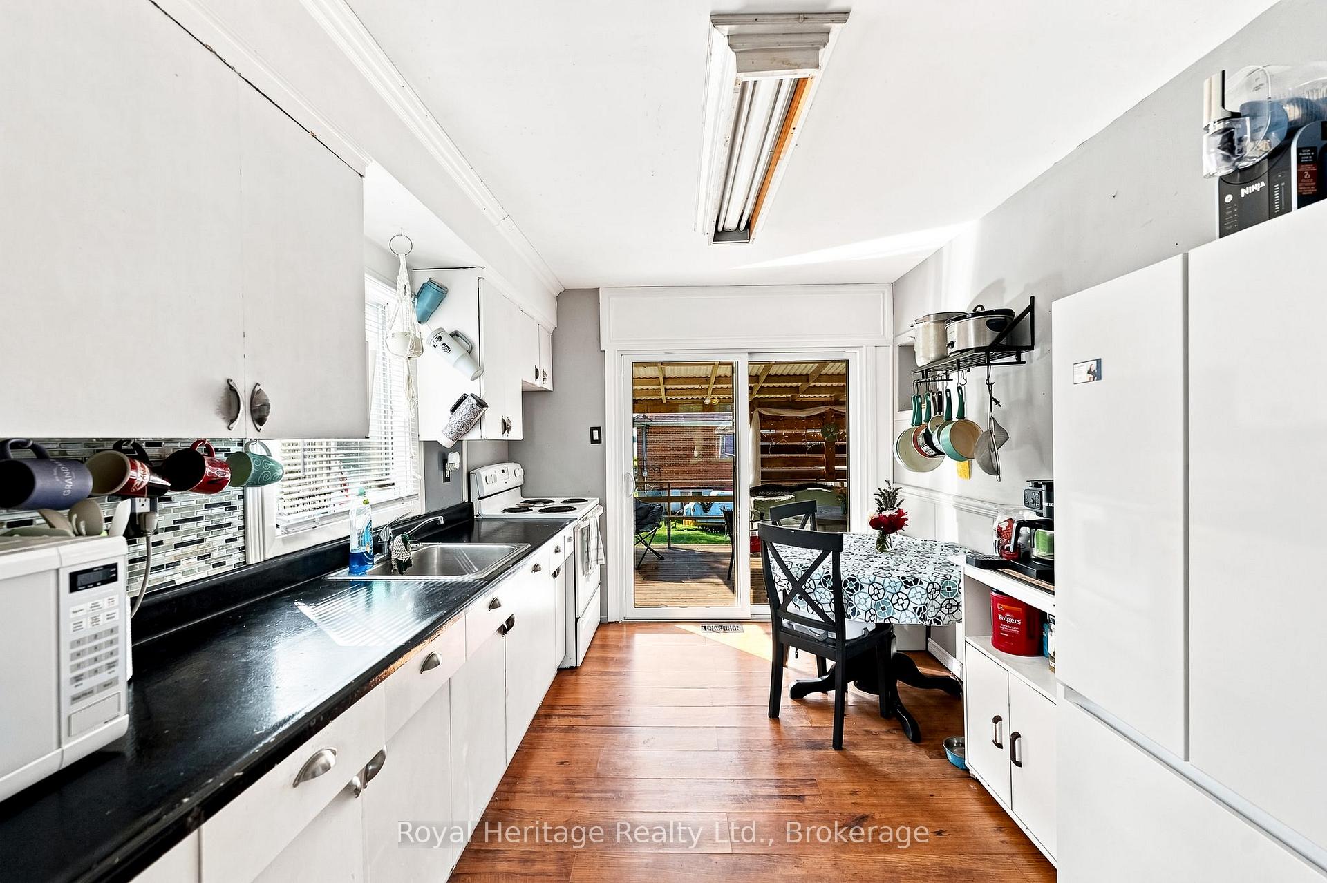 Photo 10 of 21 Price Street W, Brighton — HOMEH