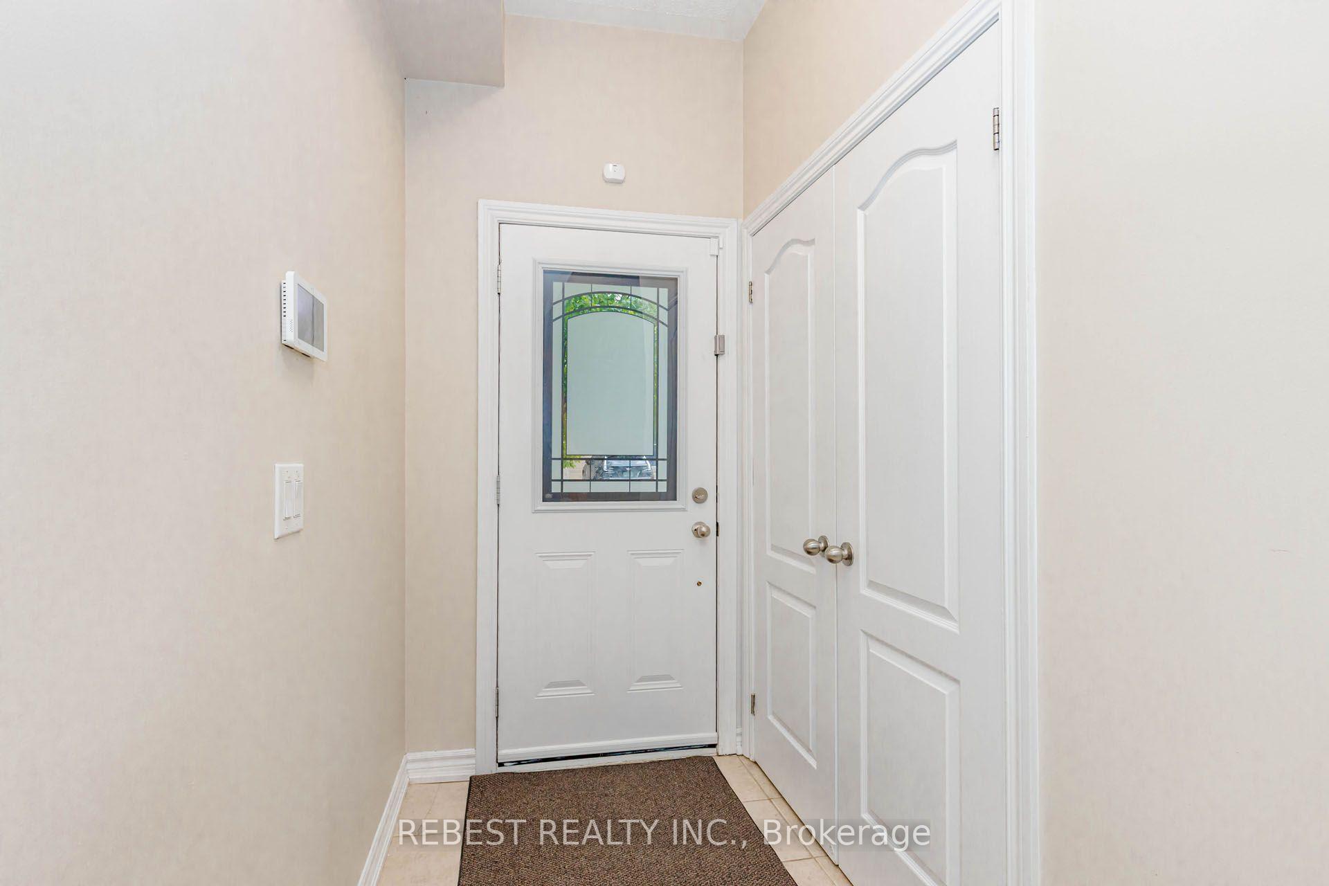 Photo 5 of 15 Cailiff Street, Brampton, Bram West — HOMEH