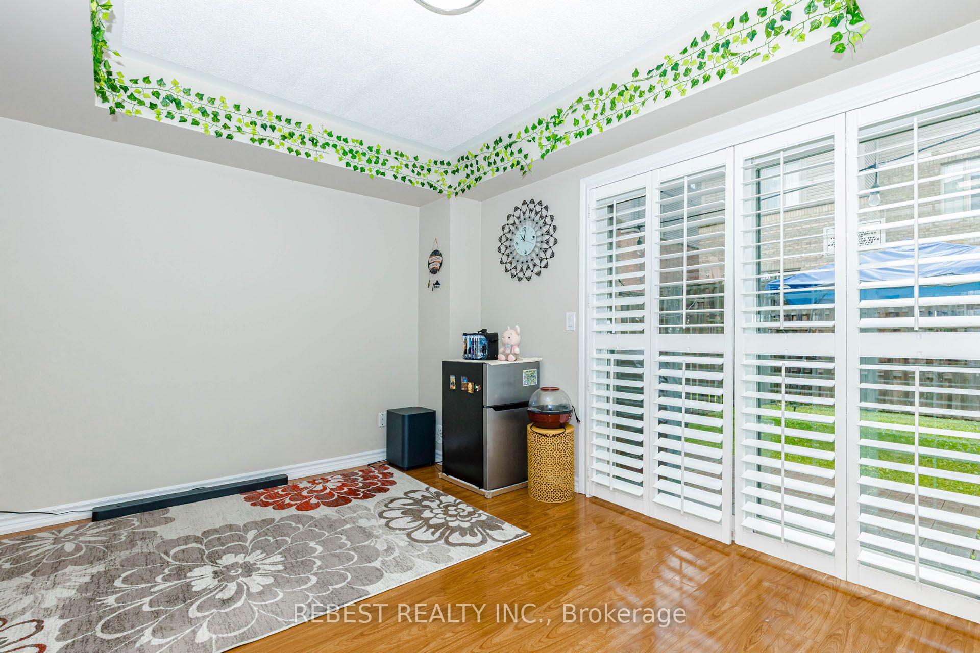 Photo 8 of 15 Cailiff Street, Brampton, Bram West — HOMEH