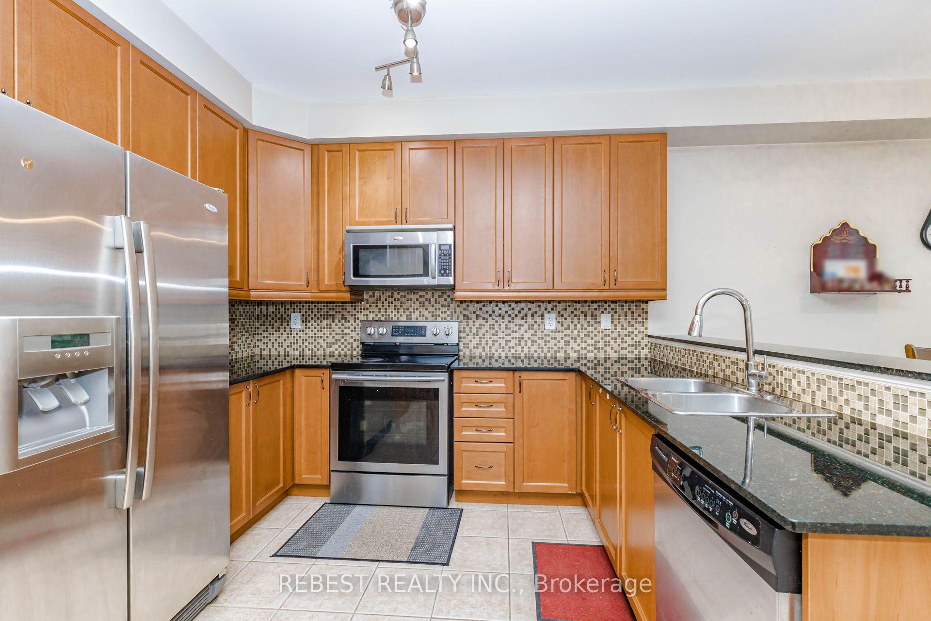 Photo 19 of 15 Cailiff Street, Brampton, Bram West — HOMEH