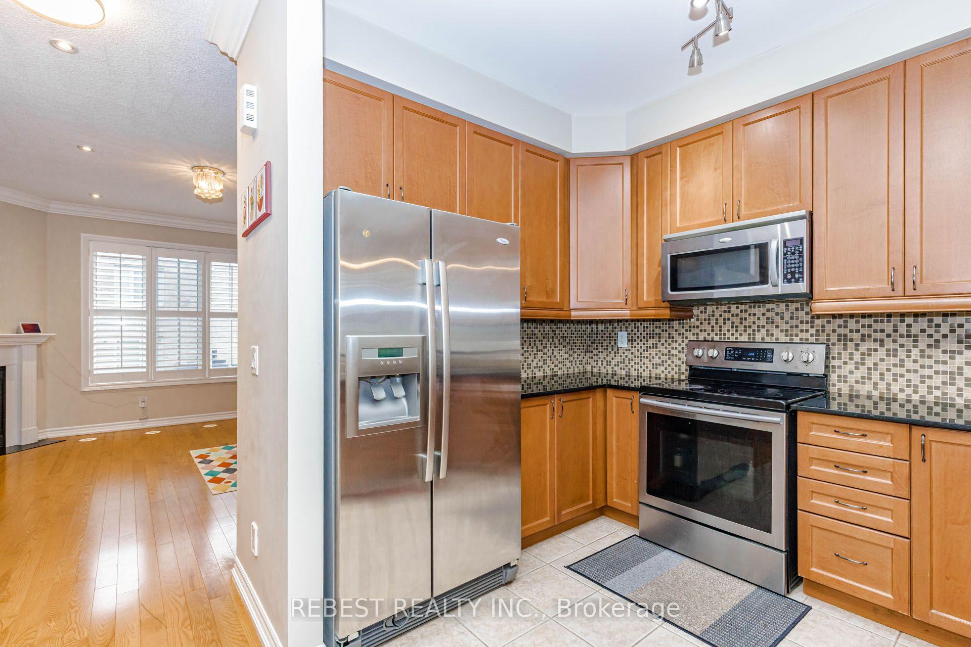 Photo 21 of 15 Cailiff Street, Brampton, Bram West — HOMEH