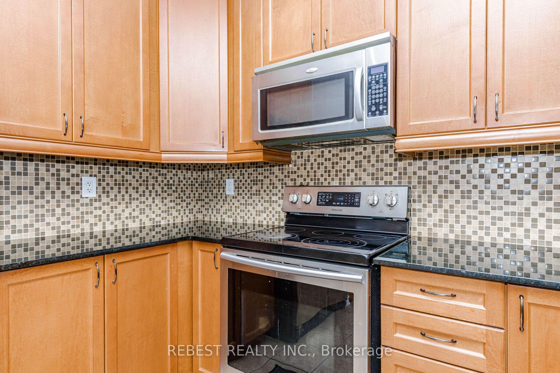 Photo 22 of 15 Cailiff Street, Brampton, Bram West — HOMEH