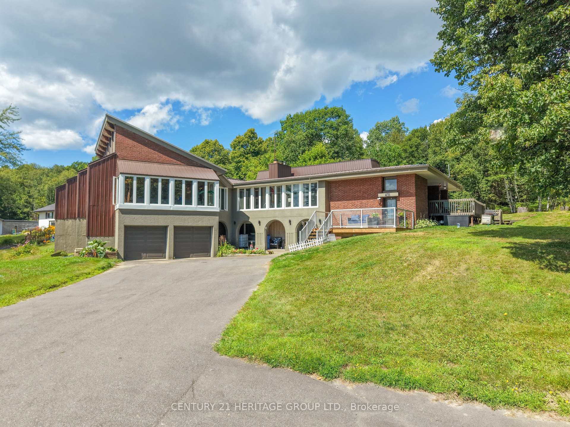 Photo of 431 Astorville Road