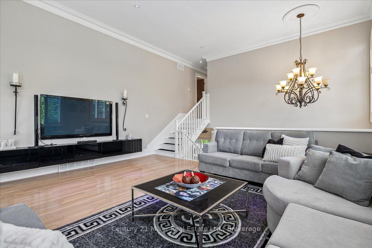 Photo 28 of 2355 Old Carriage Road, Mississauga, Erindale — HOMEH
