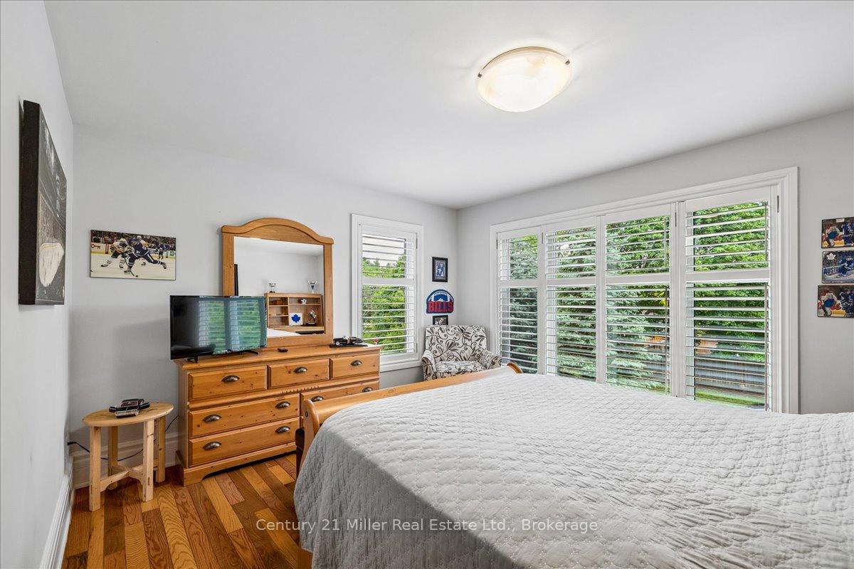 Photo 33 of 2355 Old Carriage Road, Mississauga, Erindale — HOMEH
