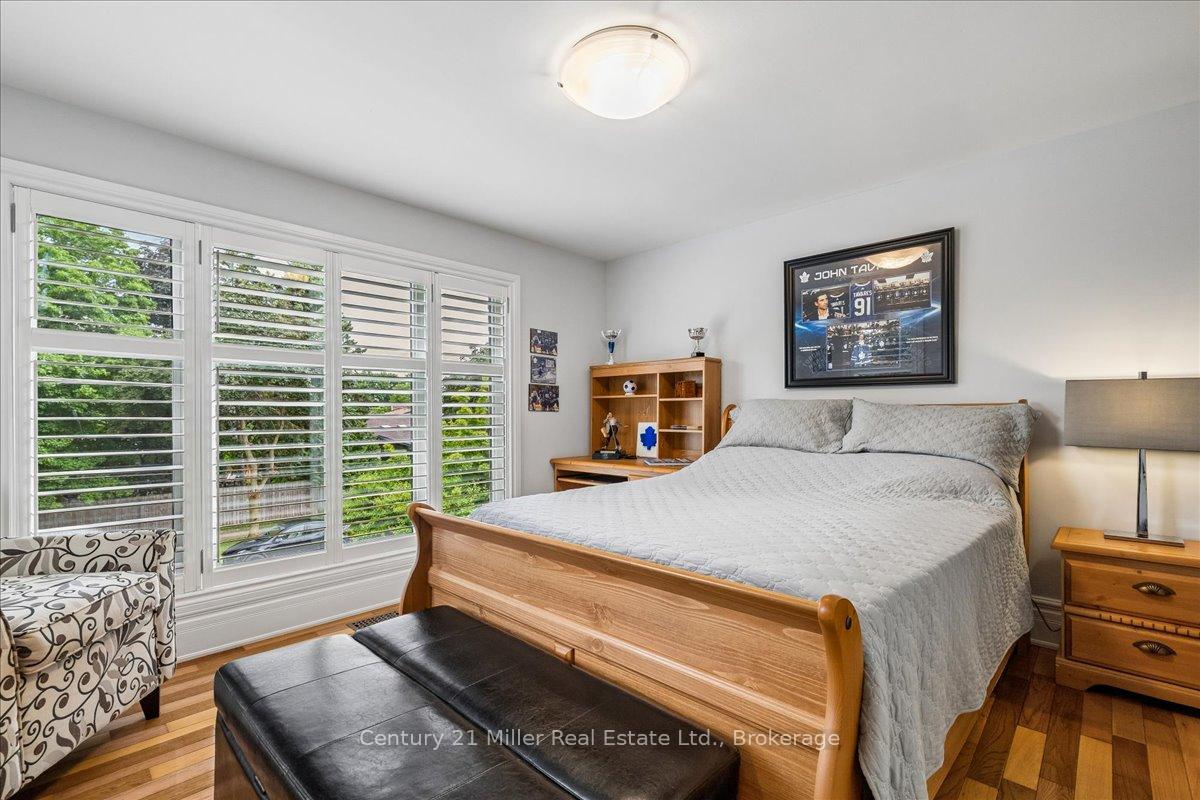 Photo 34 of 2355 Old Carriage Road, Mississauga, Erindale — HOMEH