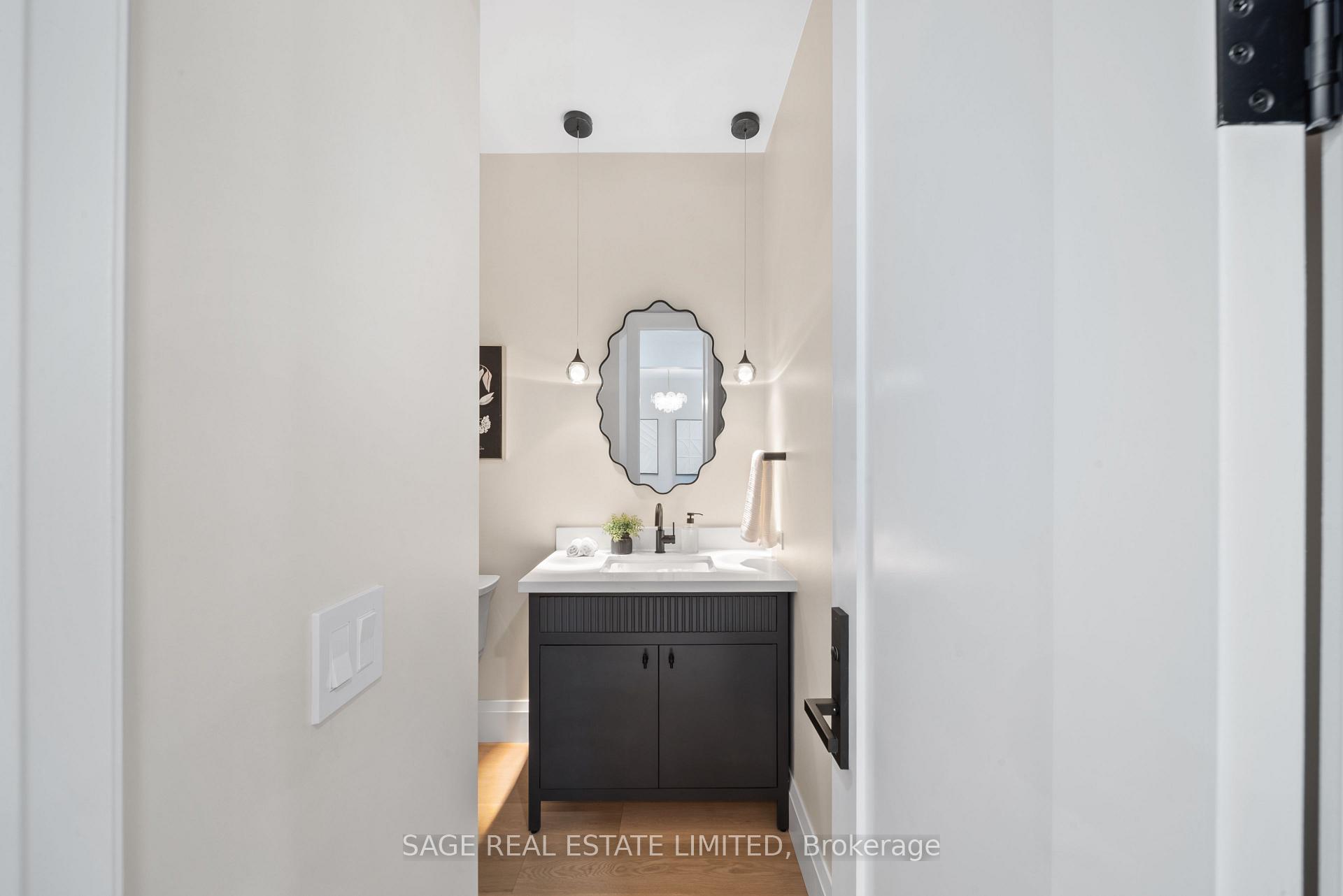 Photo 5 of 116 Lee Avenue, Toronto, The Beaches — HOMEH