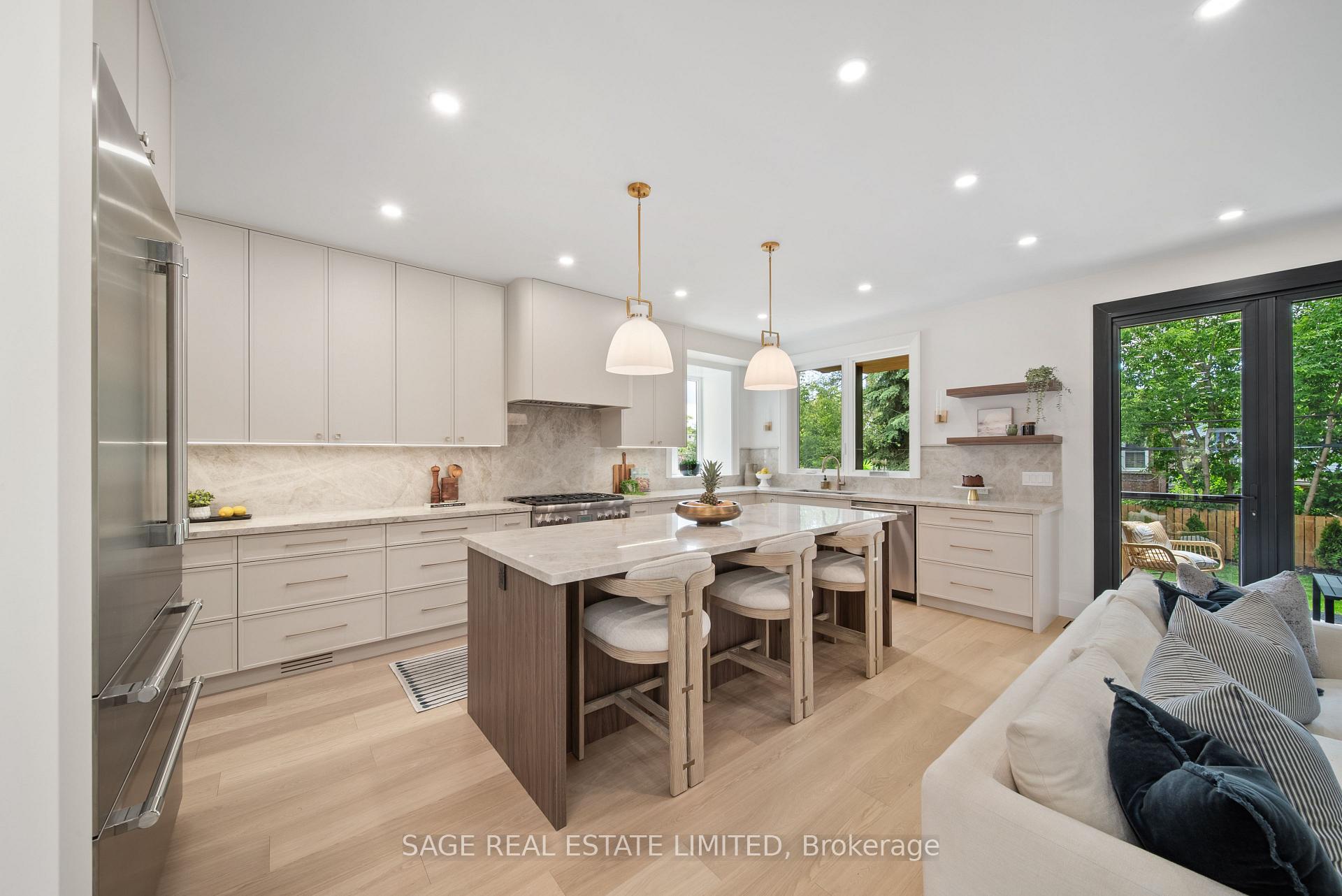 Photo 11 of 116 Lee Avenue, Toronto, The Beaches — HOMEH