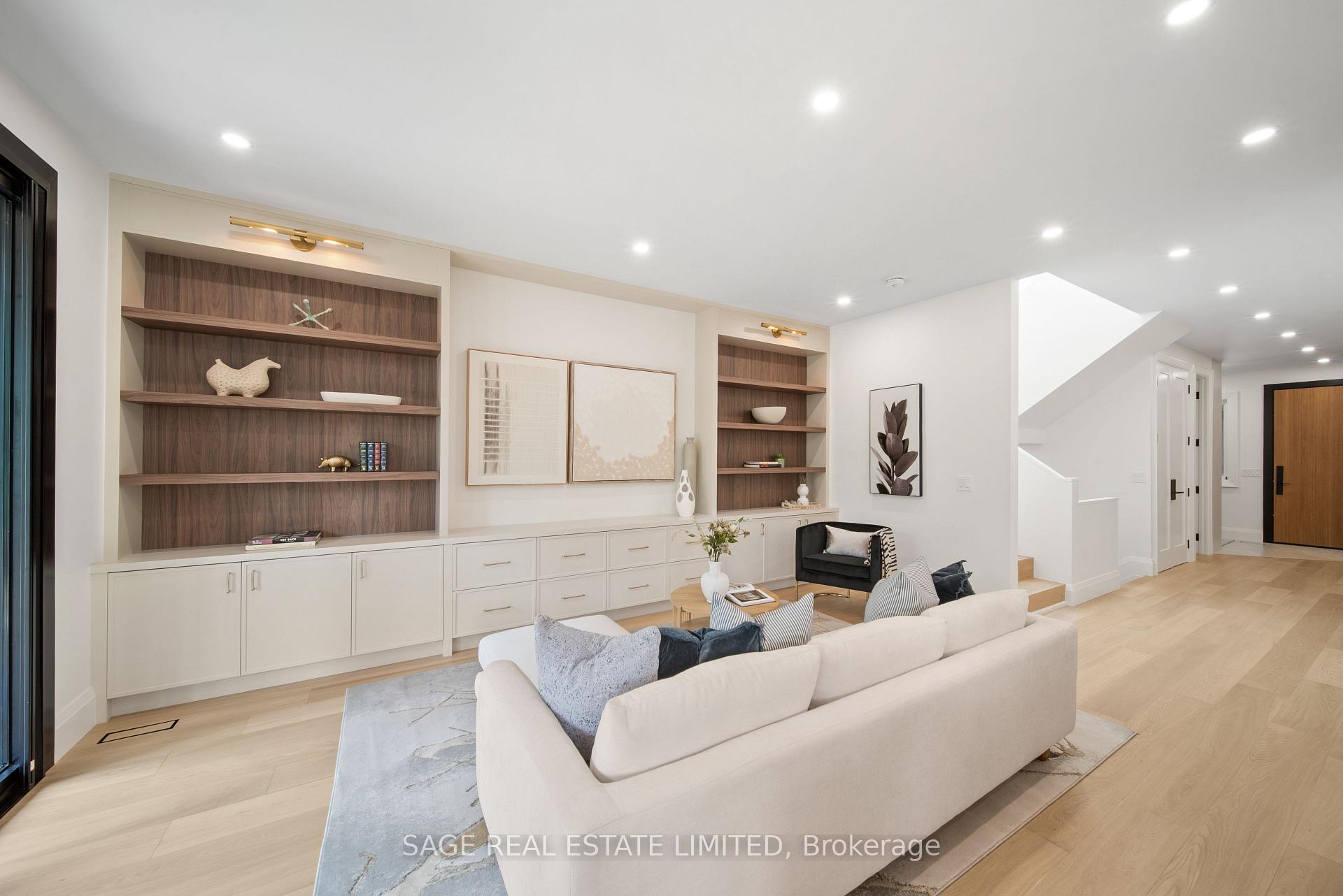 Photo 13 of 116 Lee Avenue, Toronto, The Beaches — HOMEH