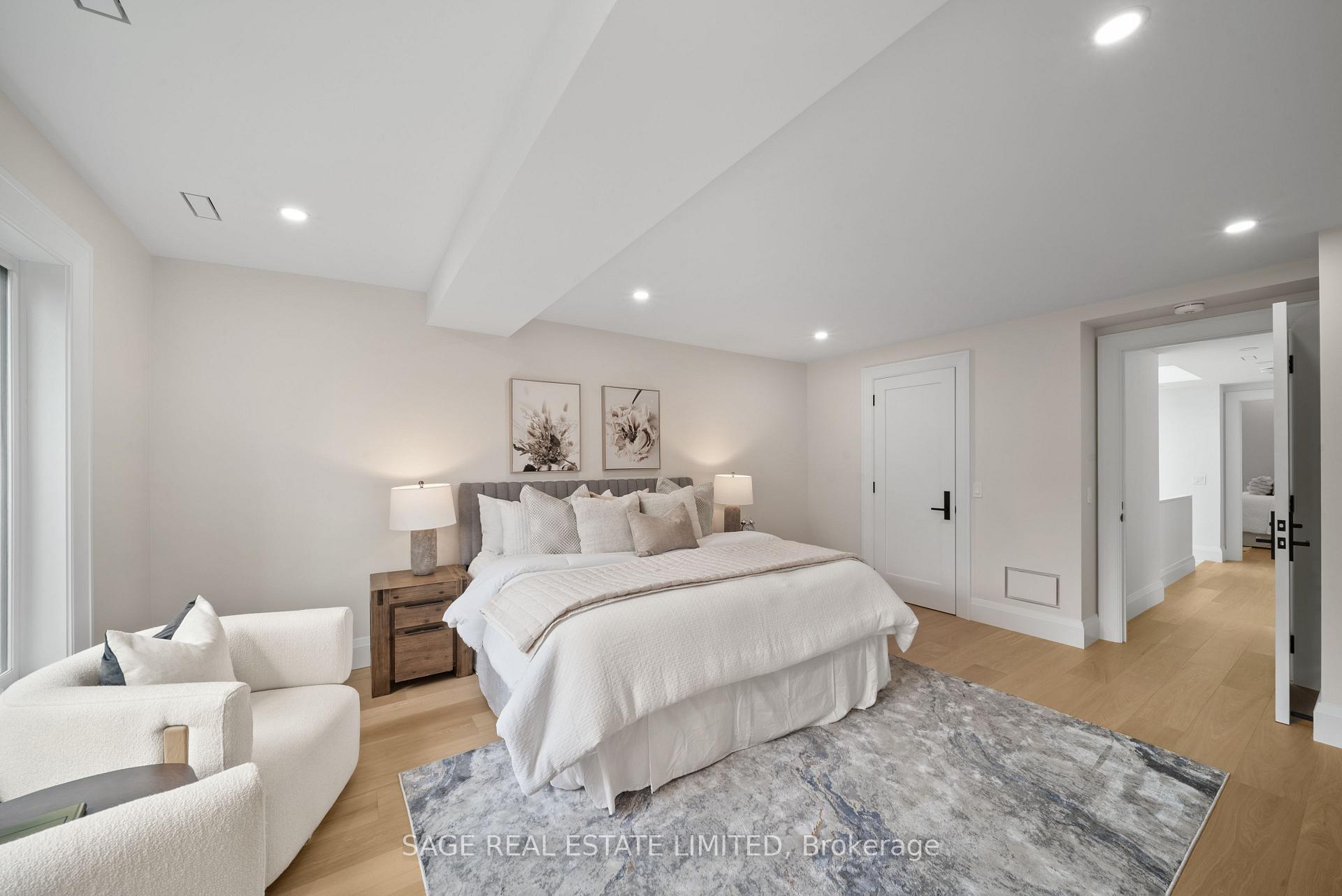 Photo 20 of 116 Lee Avenue, Toronto, The Beaches — HOMEH