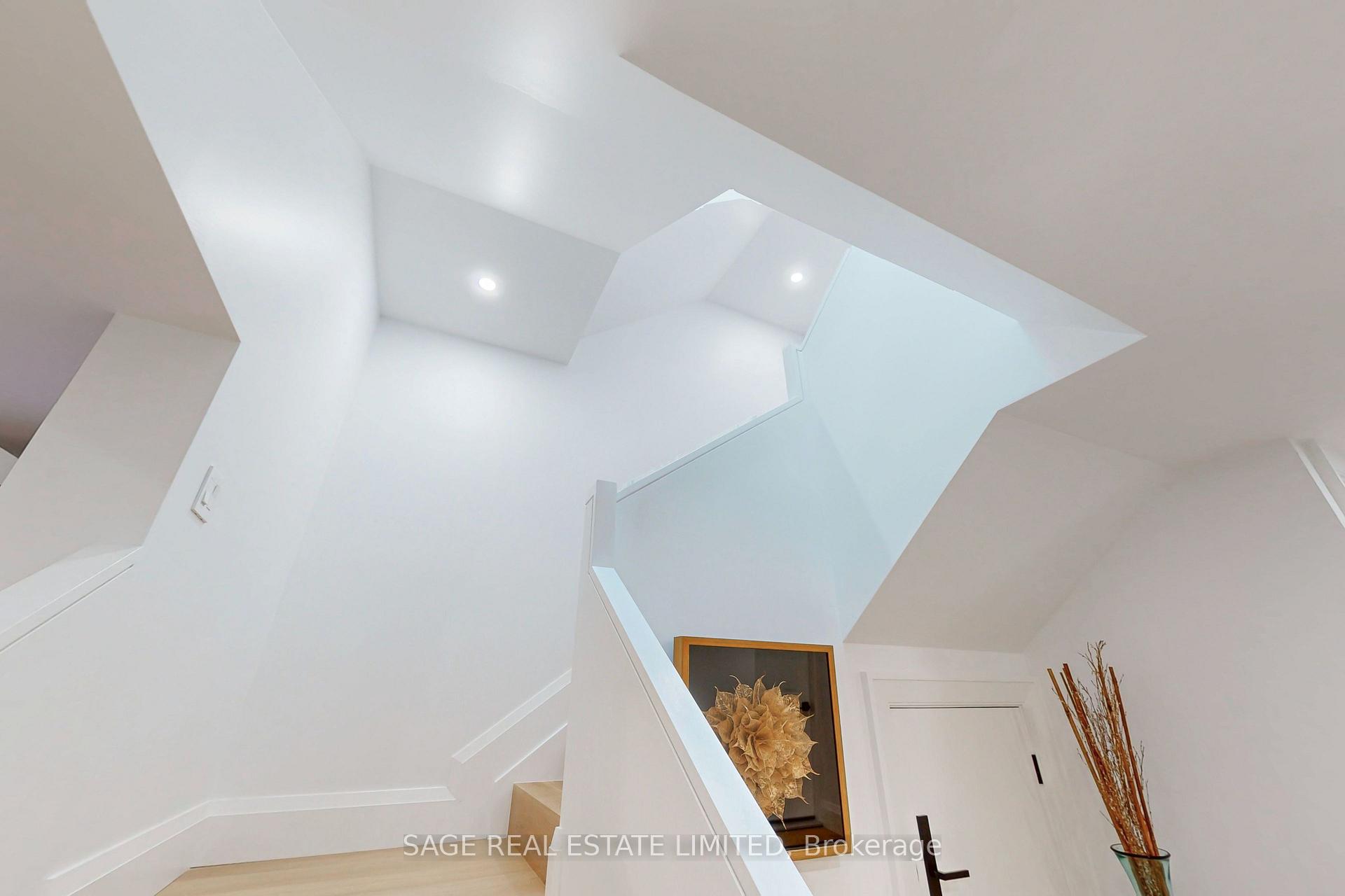 Photo 31 of 116 Lee Avenue, Toronto, The Beaches — HOMEH