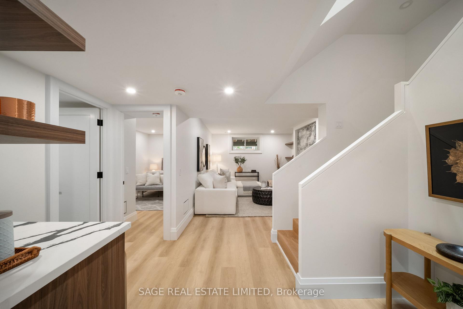 Photo 33 of 116 Lee Avenue, Toronto, The Beaches — HOMEH