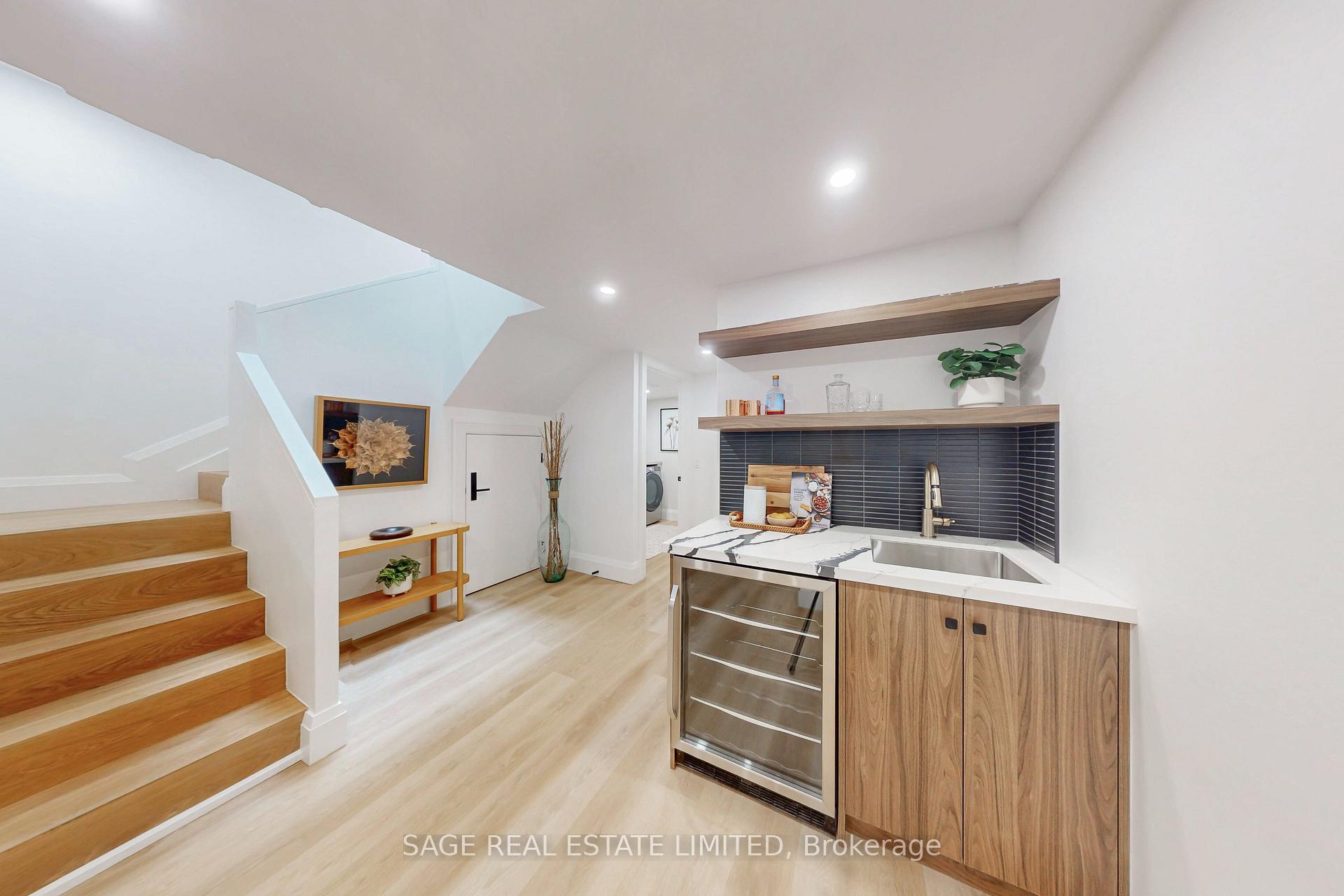 Photo 34 of 116 Lee Avenue, Toronto, The Beaches — HOMEH