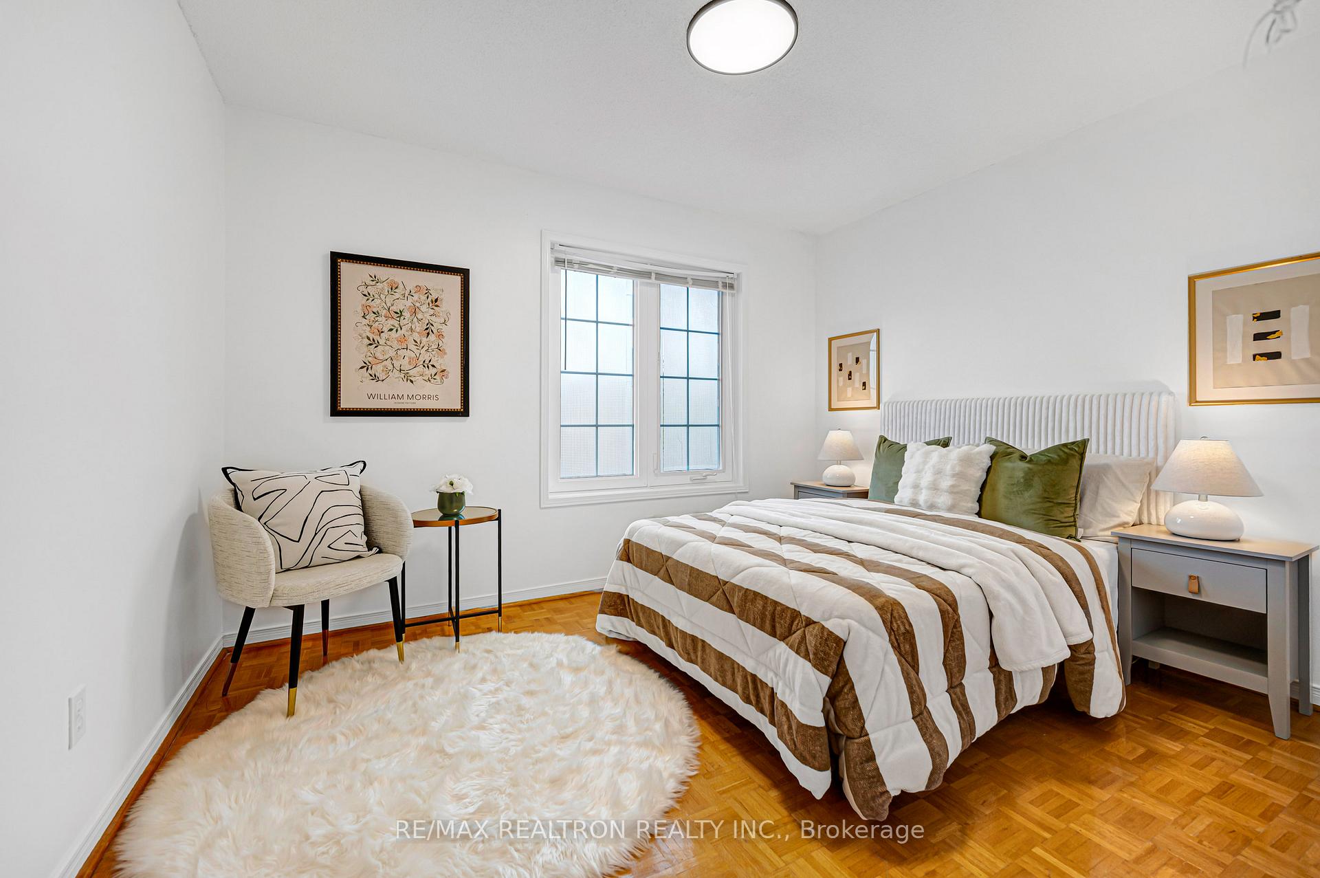 Photo 44 of 37 Dumaurier Crescent, Richmond Hill, Devonsleigh — HOMEH