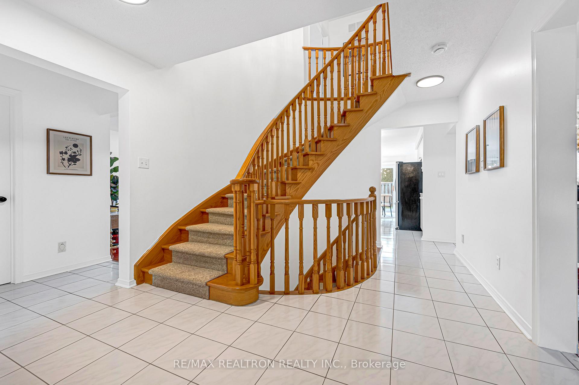 Photo 46 of 37 Dumaurier Crescent, Richmond Hill, Devonsleigh — HOMEH
