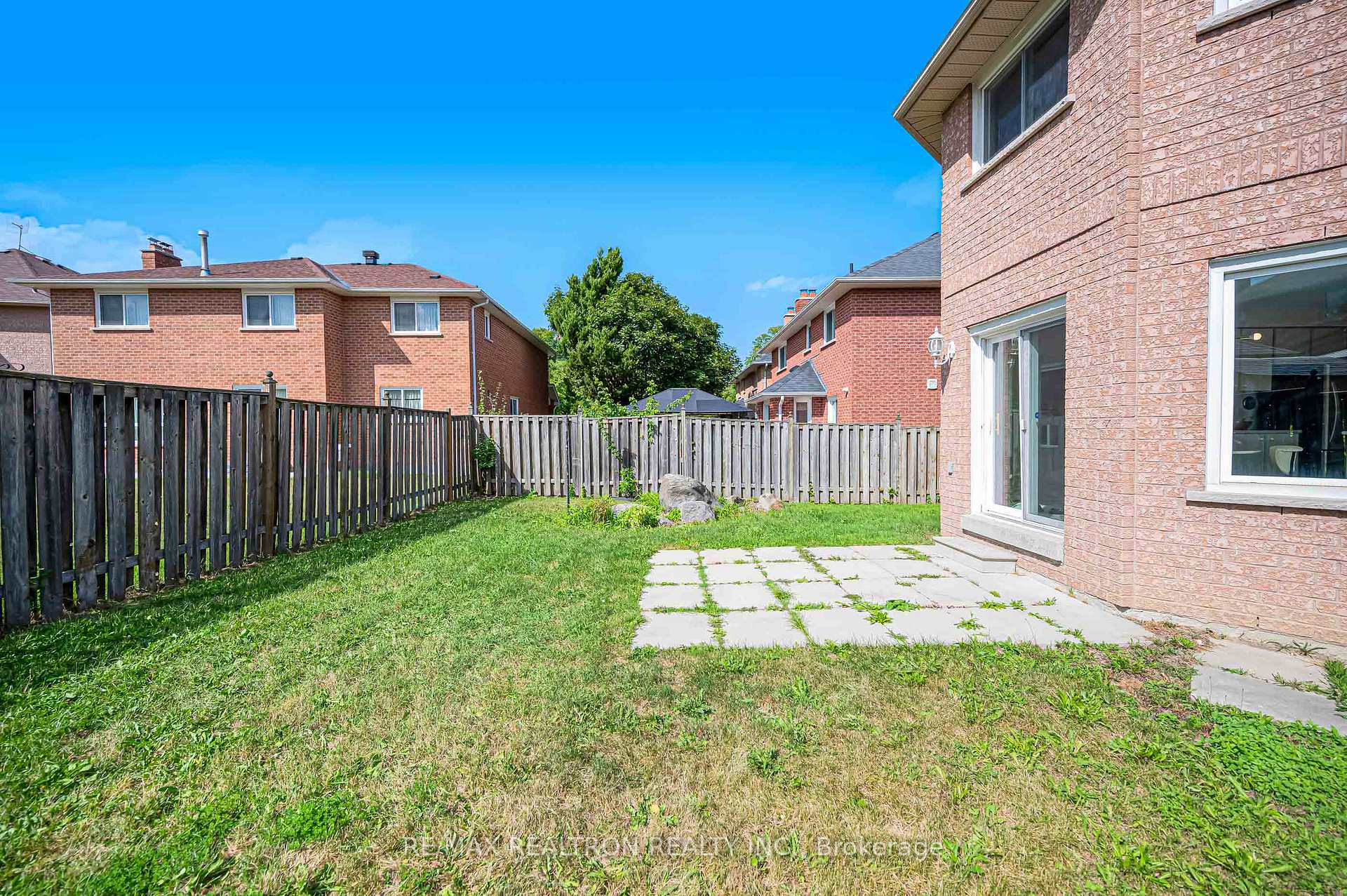 Photo 49 of 37 Dumaurier Crescent, Richmond Hill, Devonsleigh — HOMEH