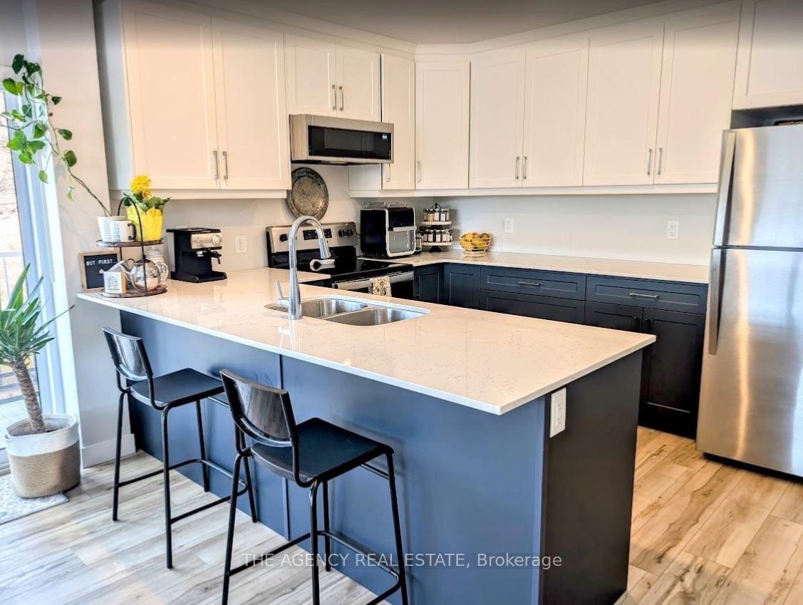 Photo of Unit 401, 100 Promenade Circle