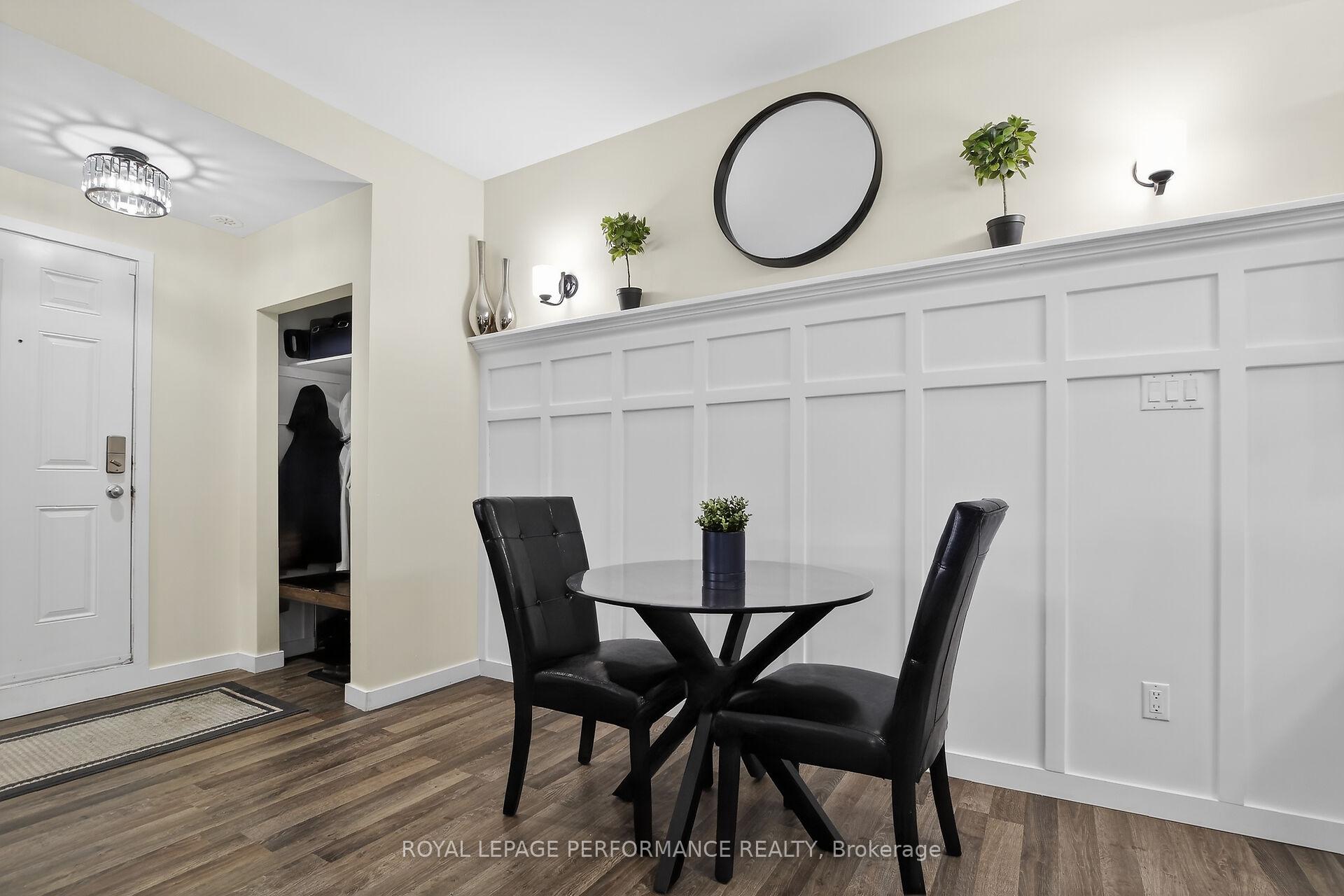 Photo 6 of Unit B, 135 Harthill Way, Ottawa, Barrhaven - Heritage Park — HOMEH
