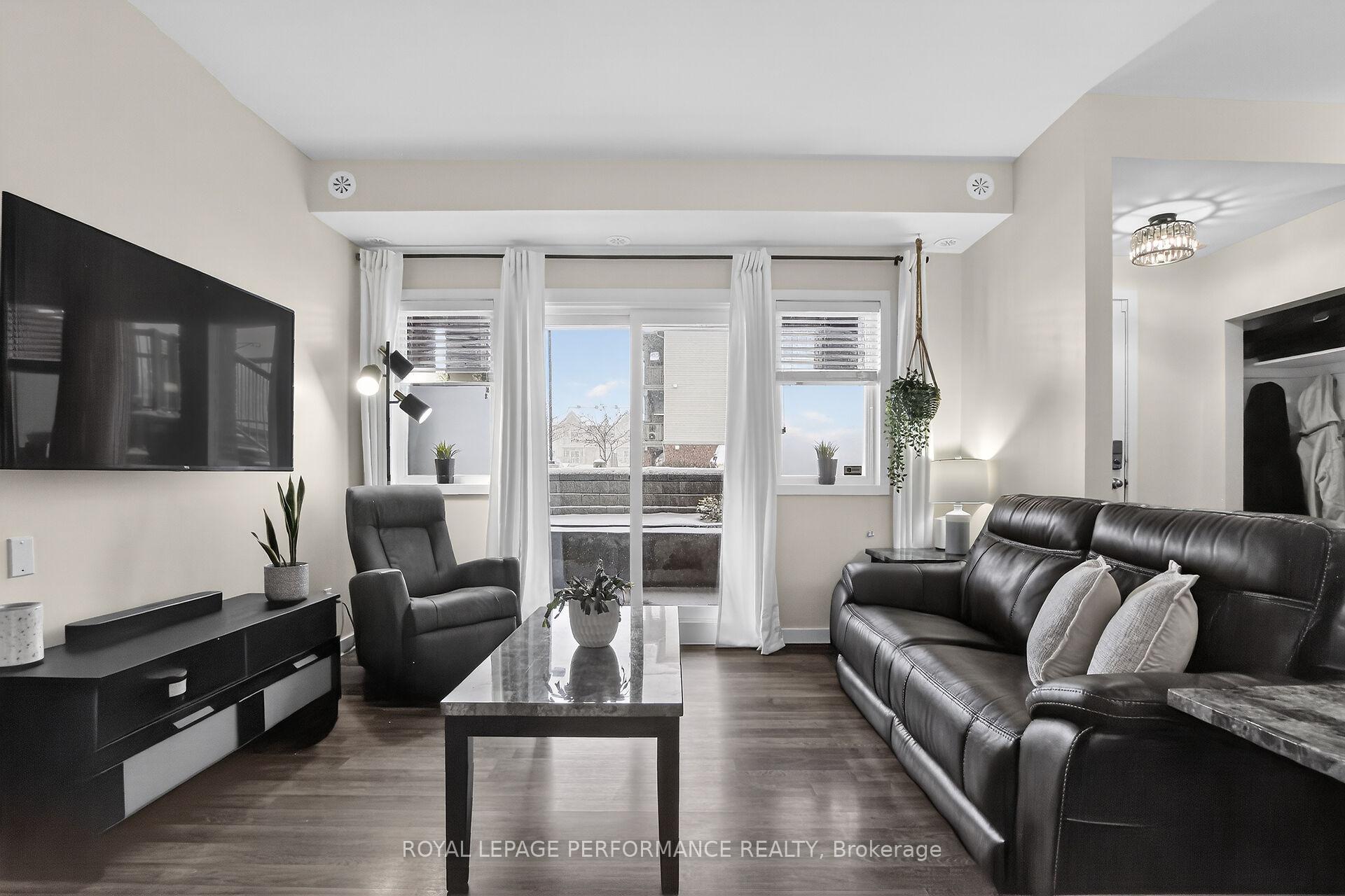 Photo 19 of Unit B, 135 Harthill Way, Ottawa, Barrhaven - Heritage Park — HOMEH
