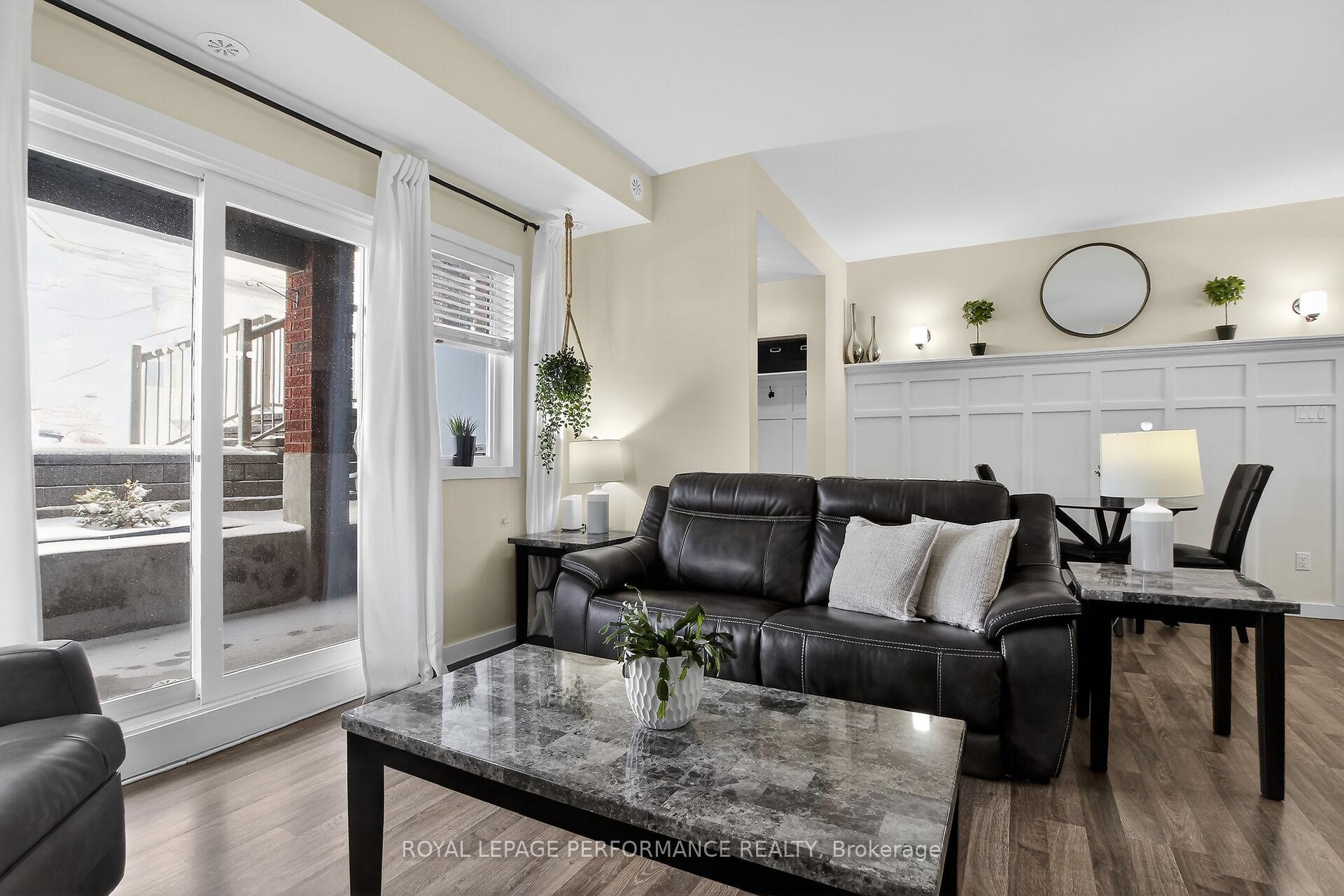 Photo 21 of Unit B, 135 Harthill Way, Ottawa, Barrhaven - Heritage Park — HOMEH