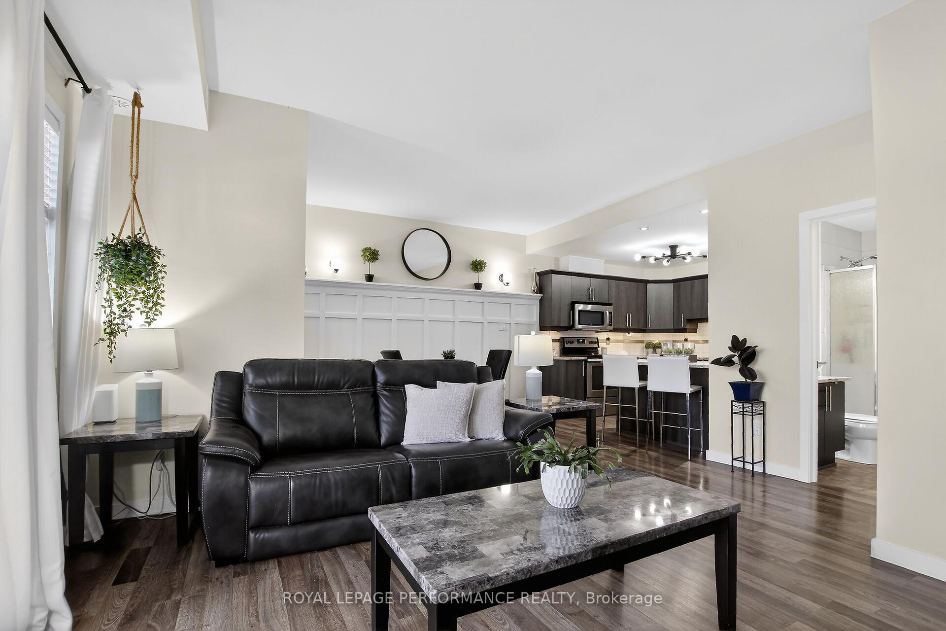 Photo 22 of Unit B, 135 Harthill Way, Ottawa, Barrhaven - Heritage Park — HOMEH