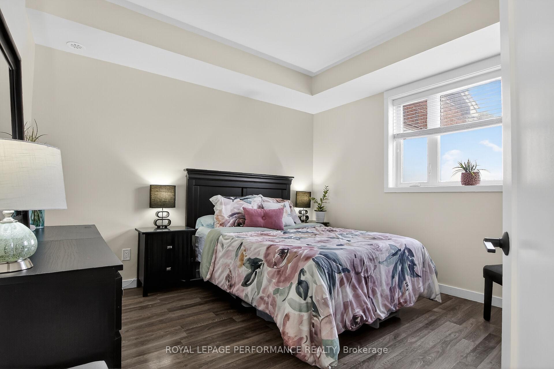 Photo 29 of Unit B, 135 Harthill Way, Ottawa, Barrhaven - Heritage Park — HOMEH