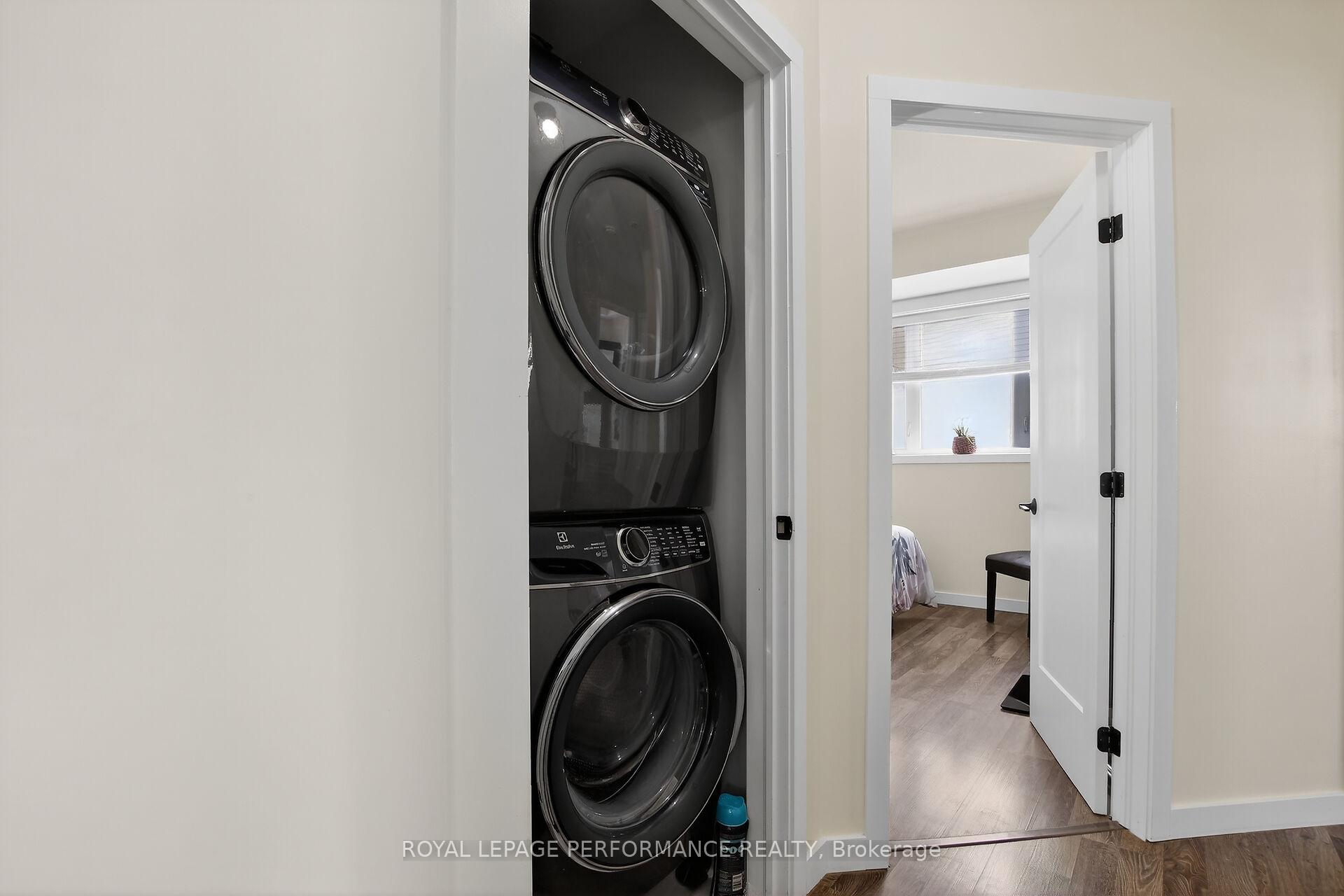 Photo 35 of Unit B, 135 Harthill Way, Ottawa, Barrhaven - Heritage Park — HOMEH