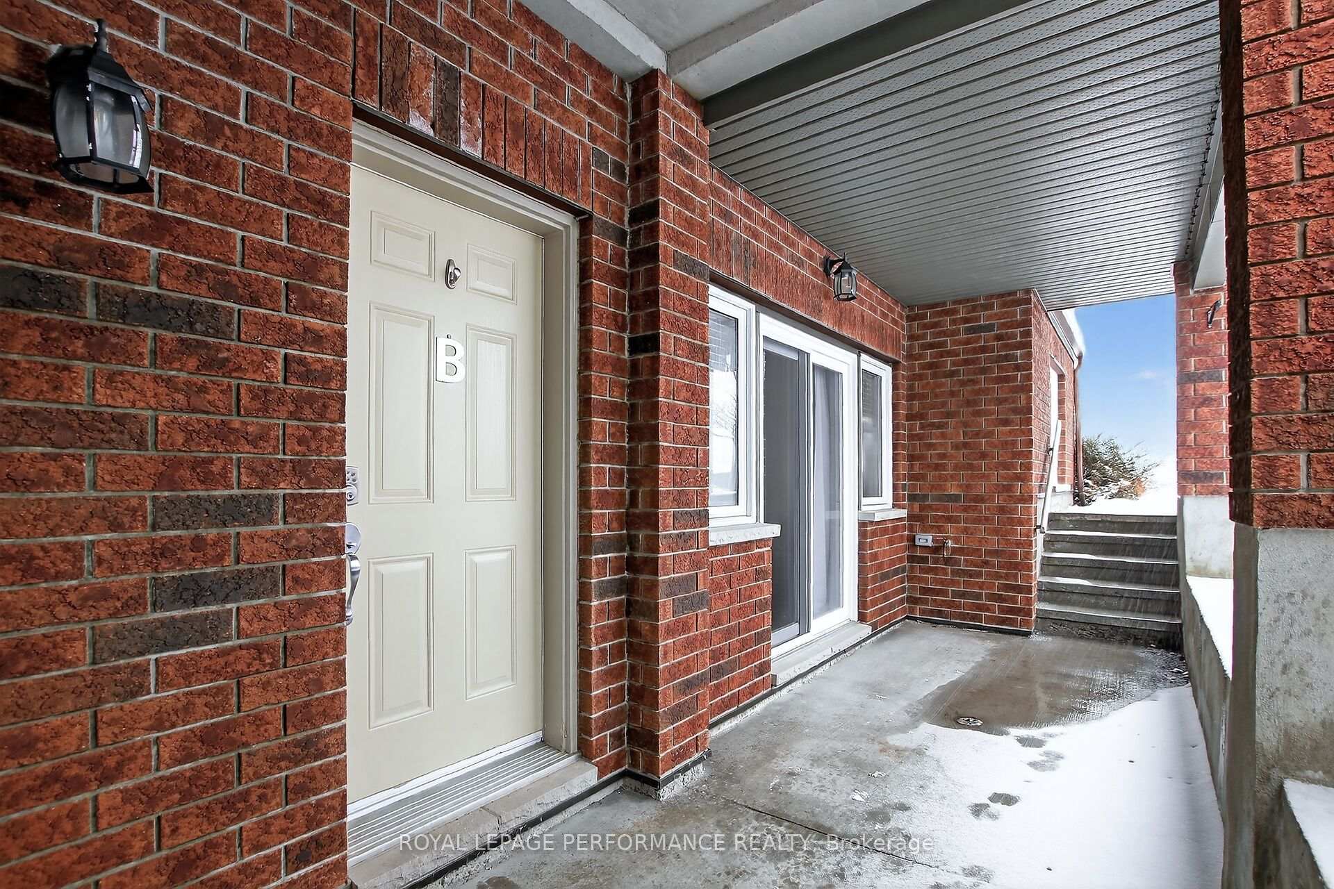 Photo 36 of Unit B, 135 Harthill Way, Ottawa, Barrhaven - Heritage Park — HOMEH