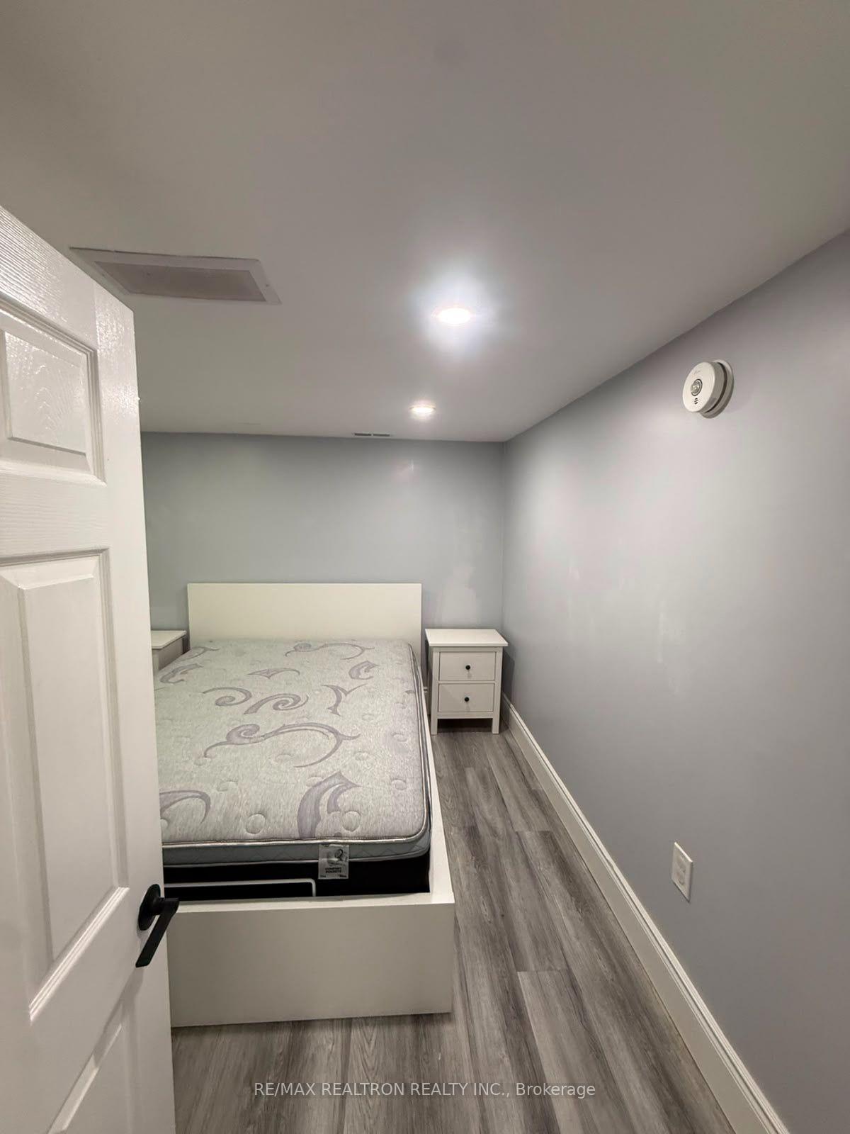 Photo 13 of 705 Cedar Avenue, Burlington, LaSalle — HOMEH
