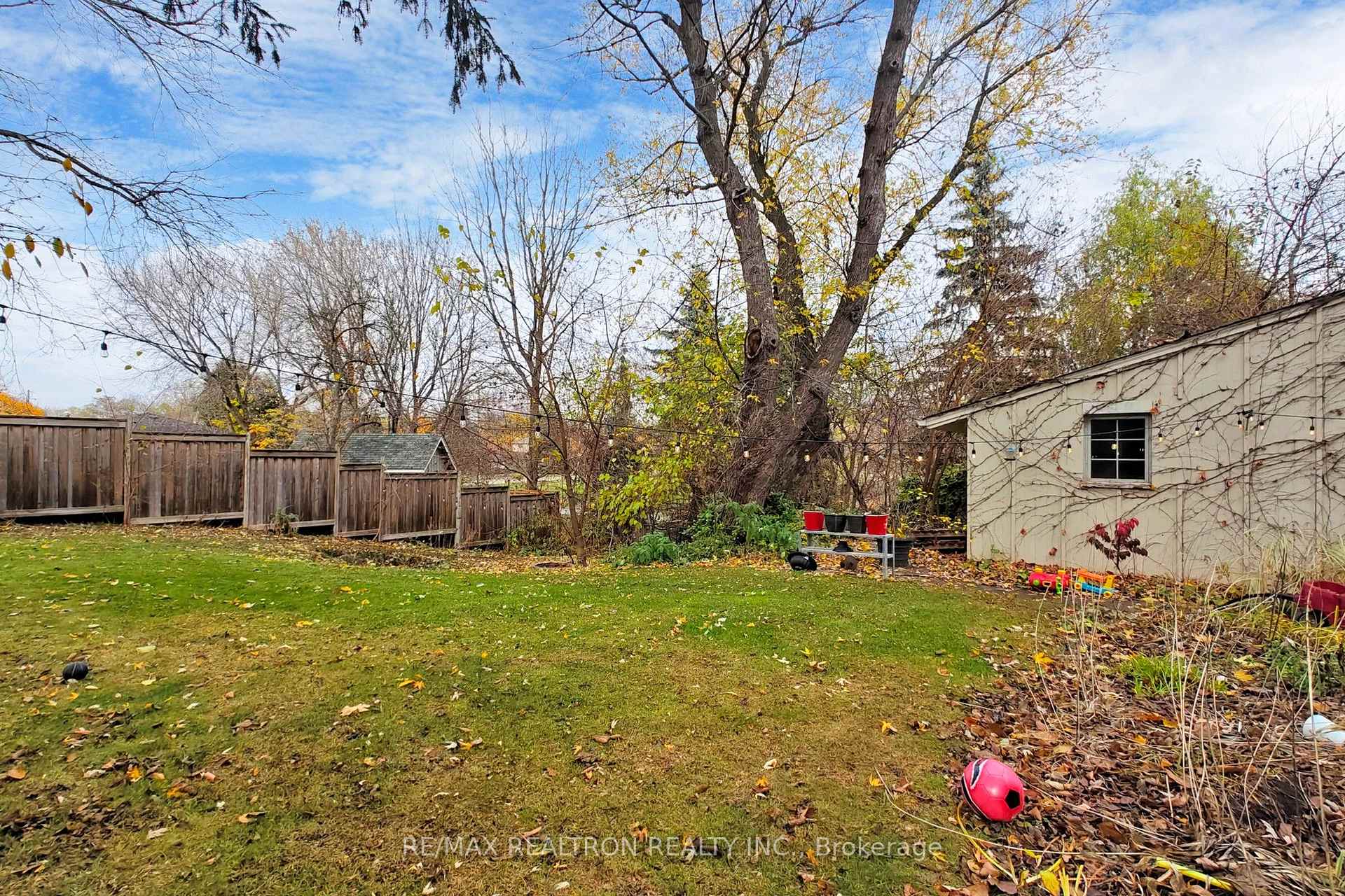 Photo 23 of 705 Cedar Avenue, Burlington, LaSalle — HOMEH