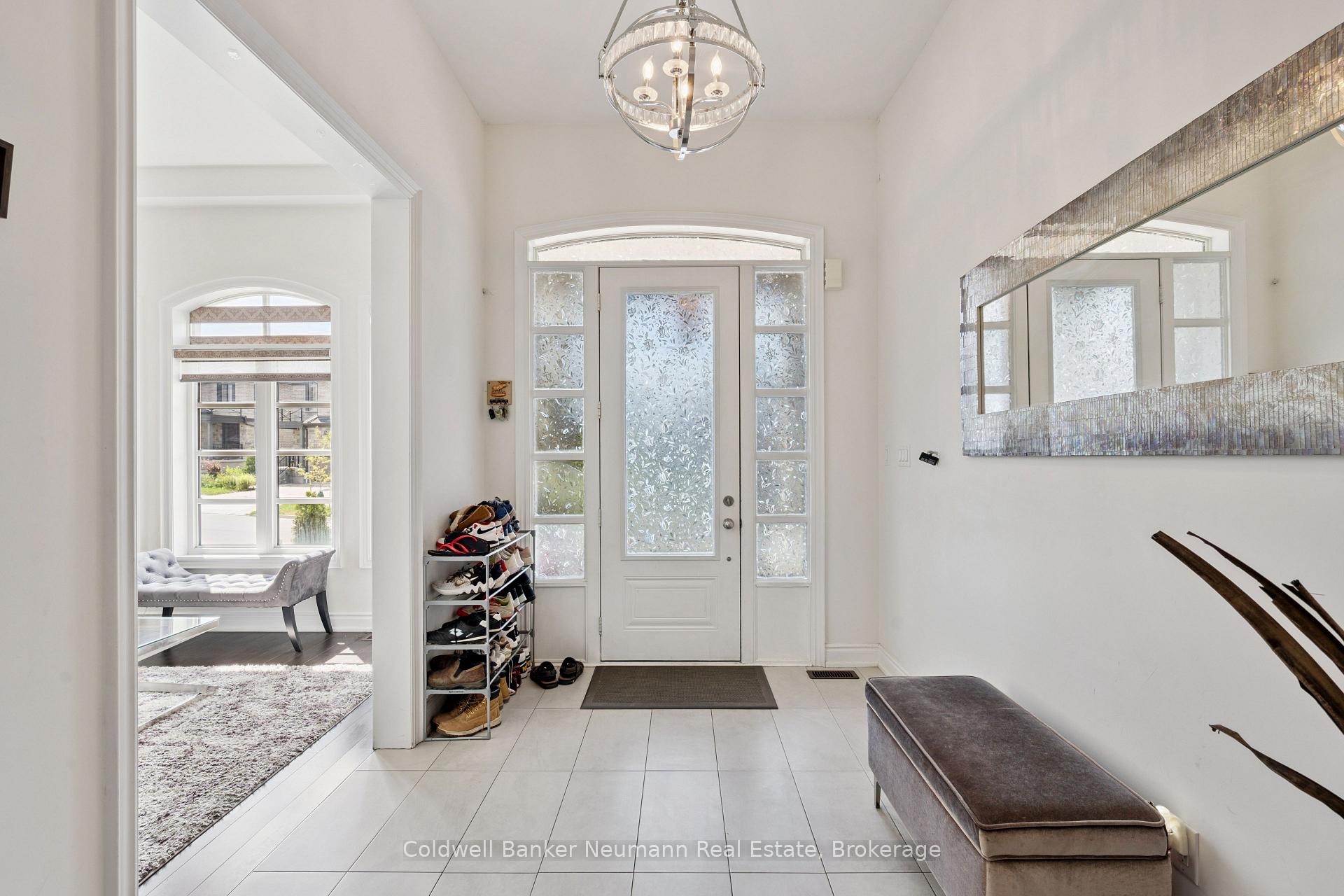 Photo 3 of 216 Forest Creek Drive, Kitchener, Doon South — HOMEH