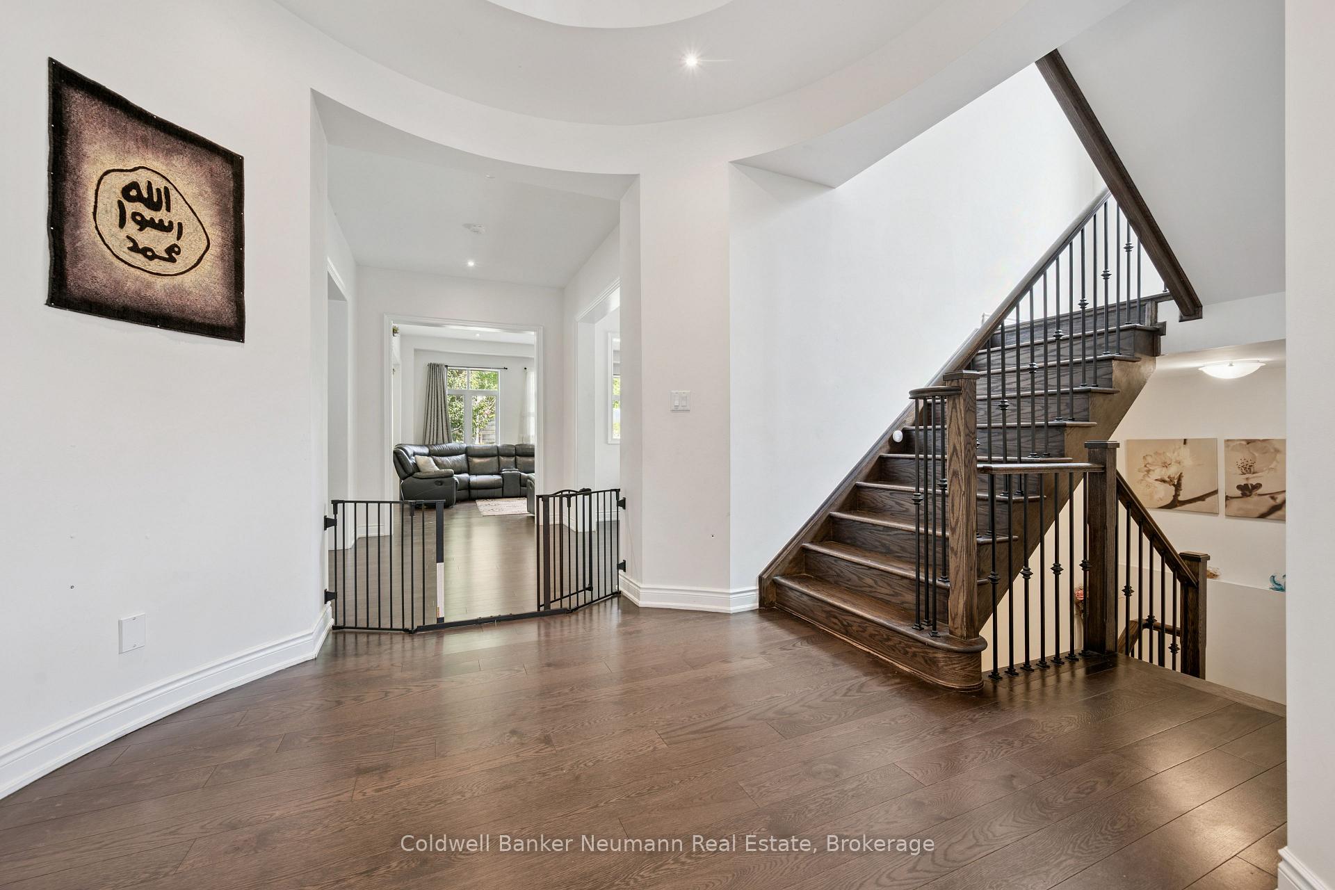 Photo 5 of 216 Forest Creek Drive, Kitchener, Doon South — HOMEH