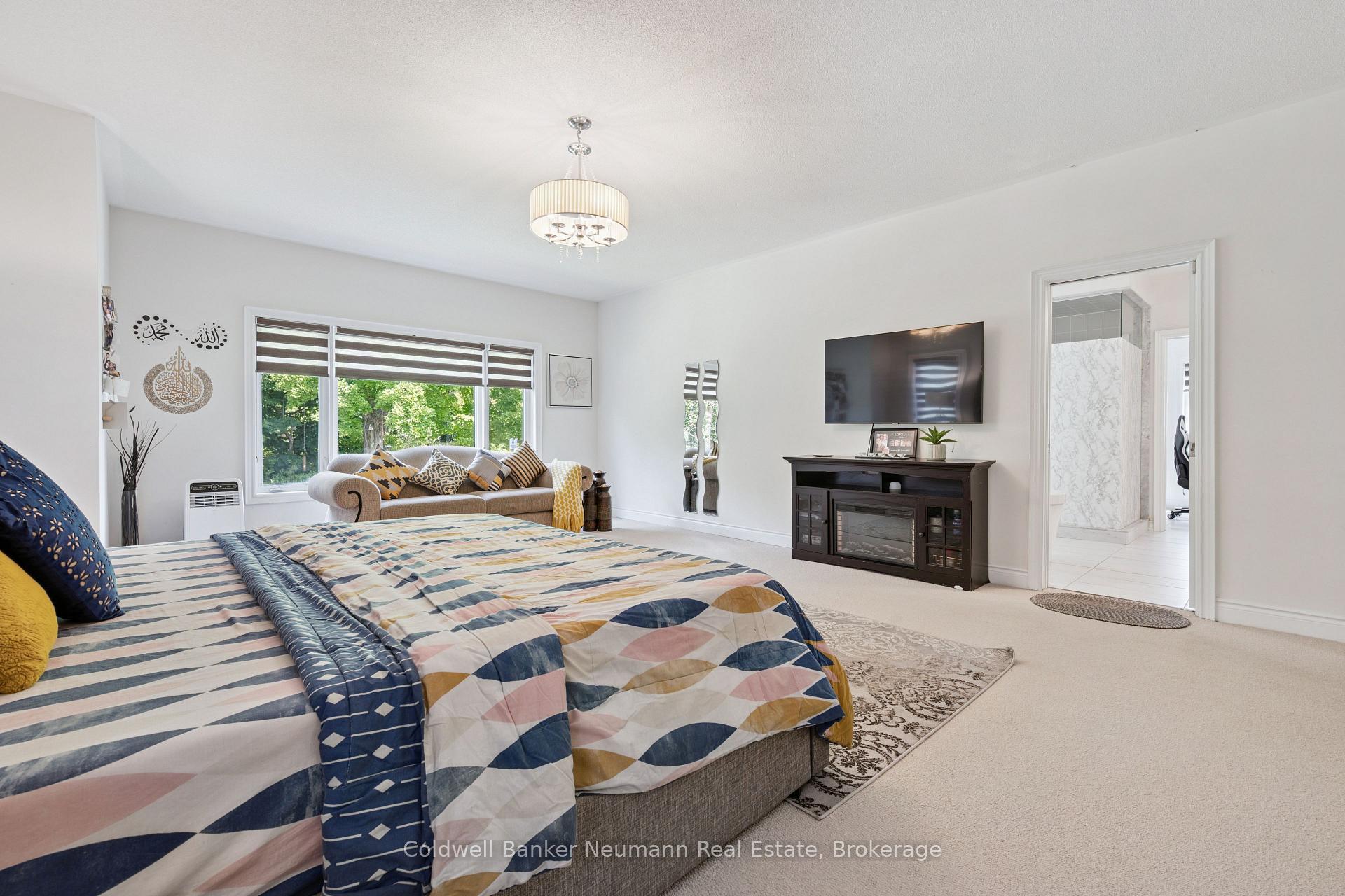 Photo 27 of 216 Forest Creek Drive, Kitchener, Doon South — HOMEH
