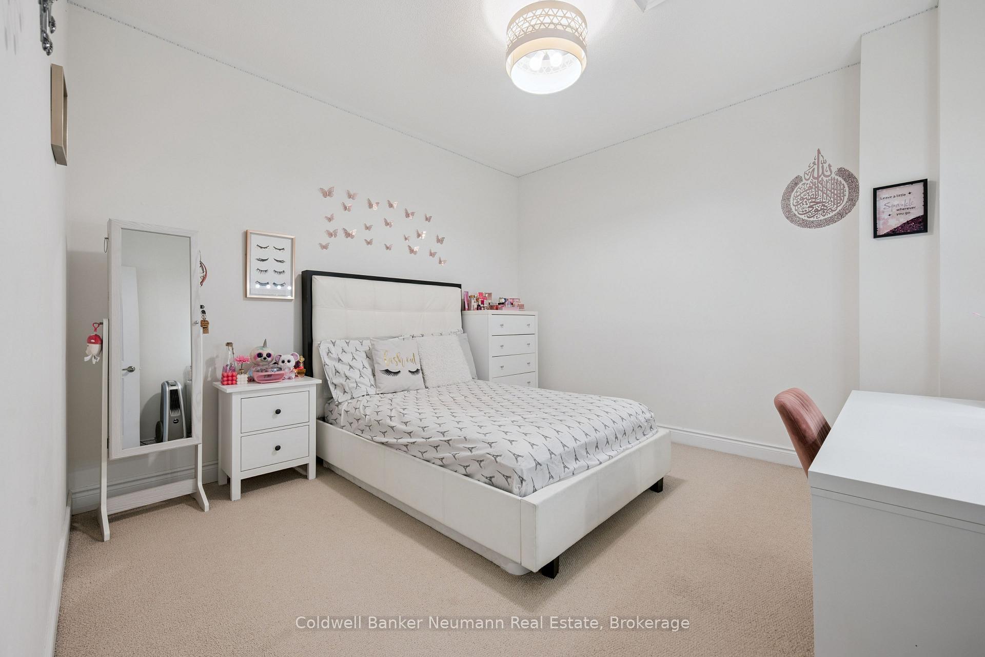 Photo 31 of 216 Forest Creek Drive, Kitchener, Doon South — HOMEH