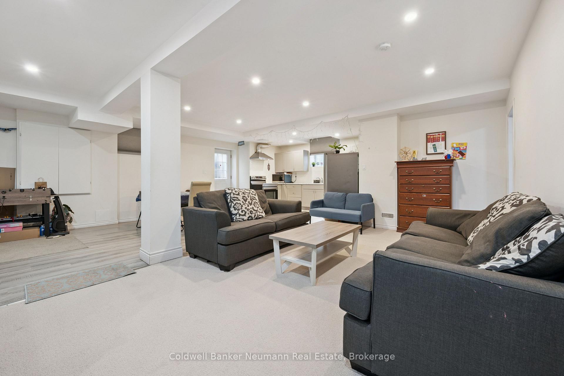 Photo 42 of 216 Forest Creek Drive, Kitchener, Doon South — HOMEH
