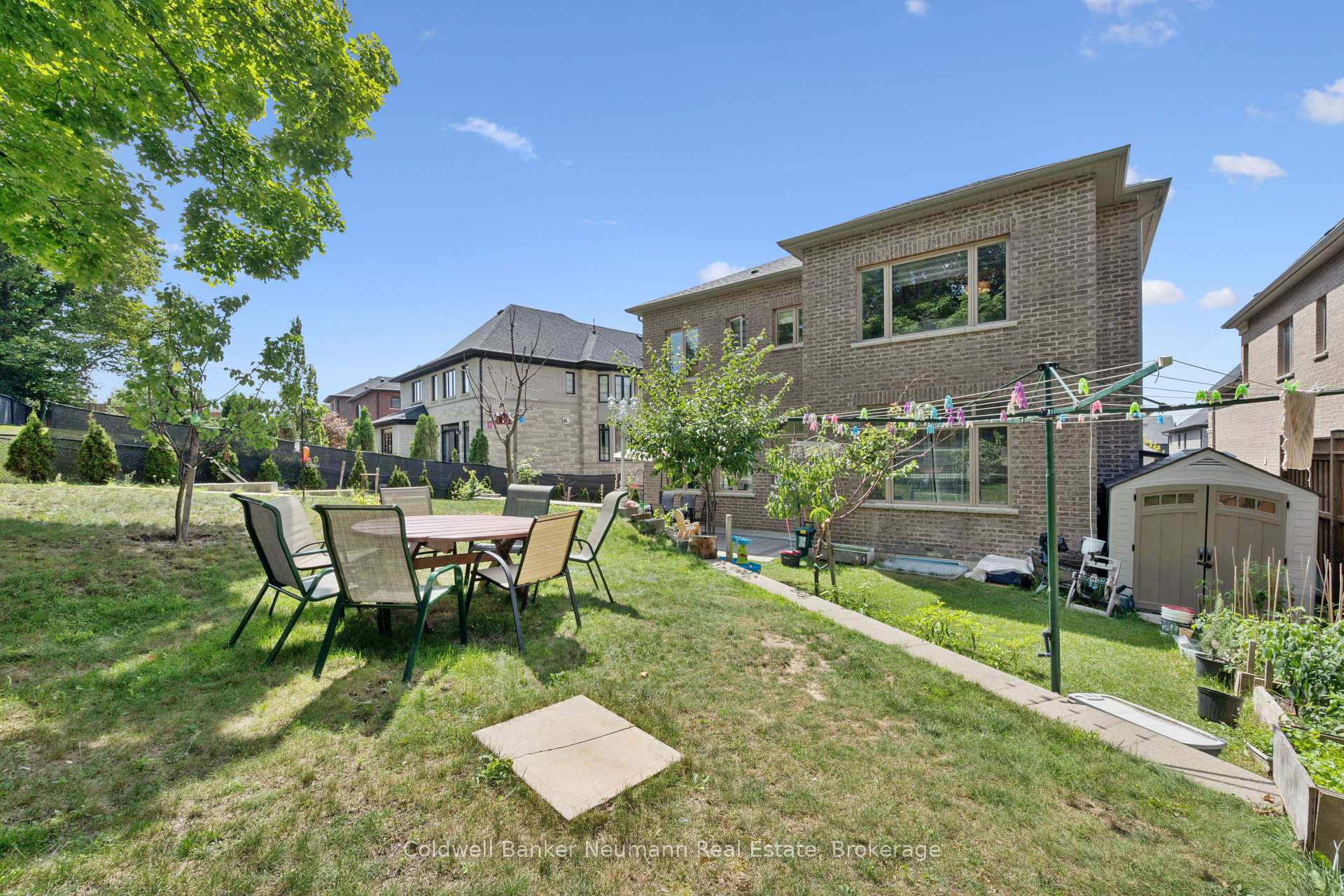 Photo 44 of 216 Forest Creek Drive, Kitchener, Doon South — HOMEH