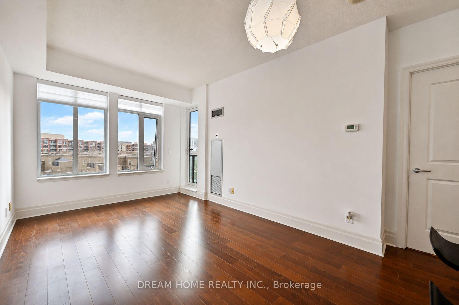 Photo 8 of Unit 619, 111 Upper Duke Crescent, Markham, Unionville — HOMEH