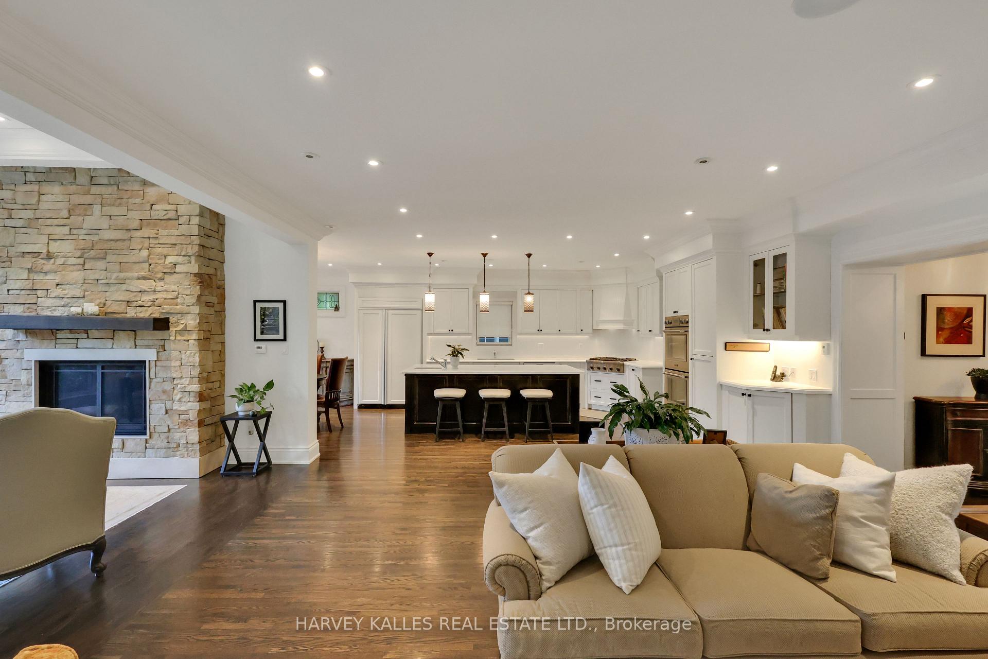Photo 12 of 72 Teddington Park Avenue, Toronto, Lawrence Park North — HOMEH