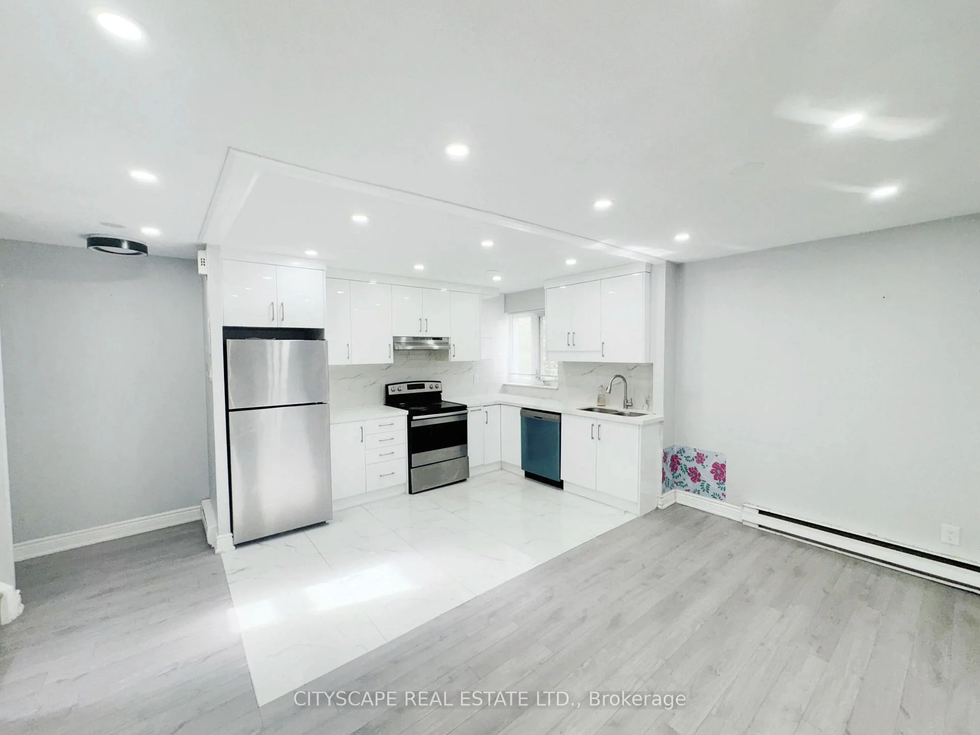 Front of Unit 192, 1055 Dundas Street E