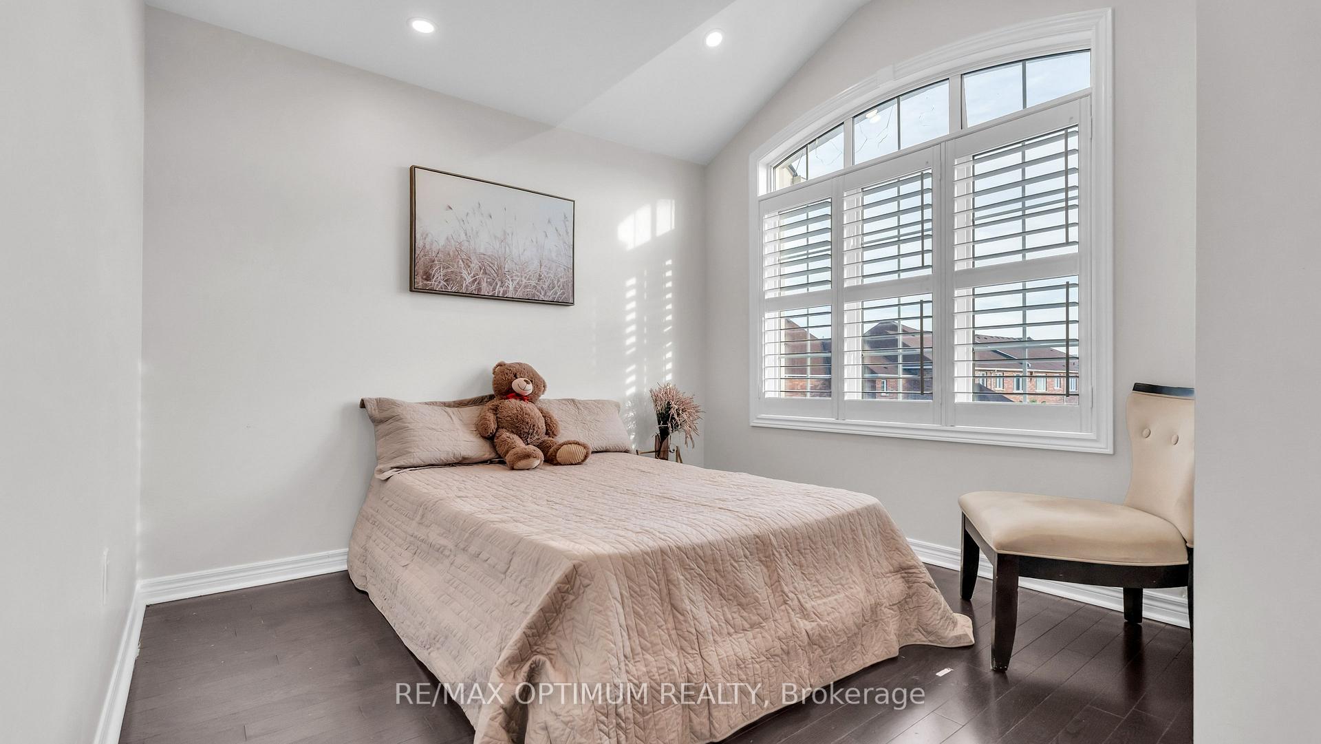 Photo 26 of 3 Gosling Street, Brampton, Bram West — HOMEH