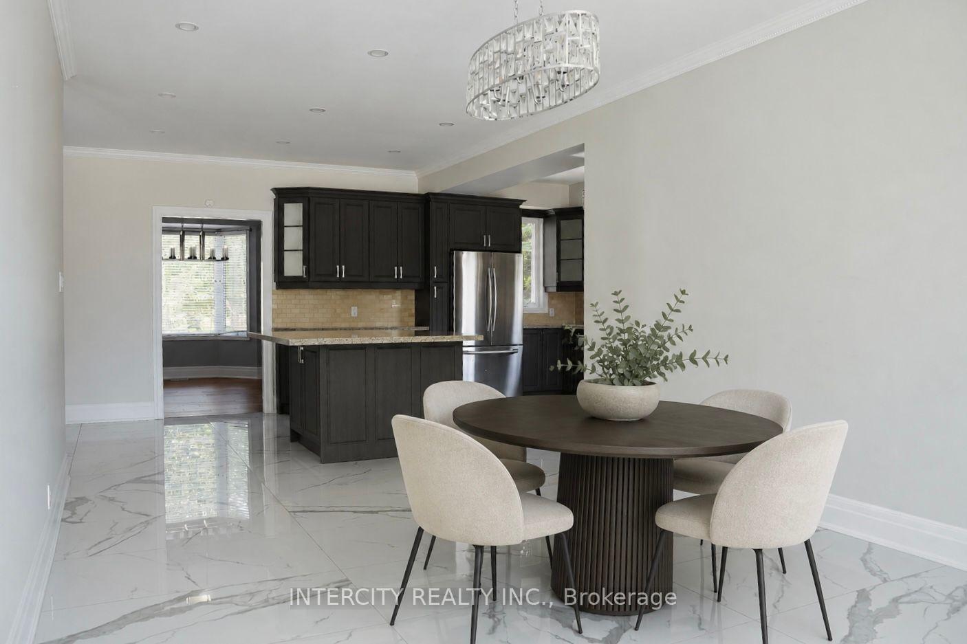 Photo 12 of 70 Belsite Court, Vaughan, Kleinburg — HOMEH