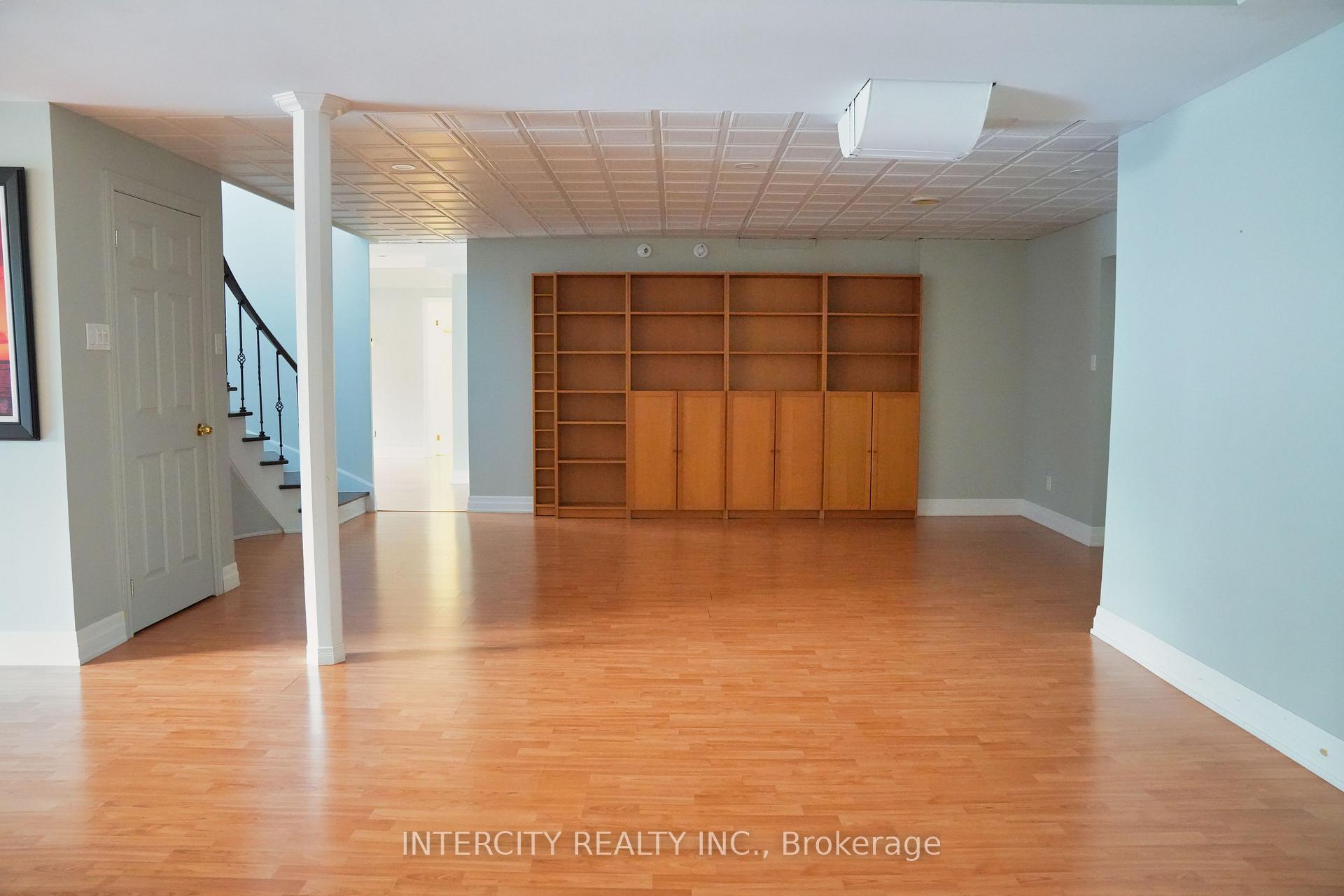Photo 34 of 70 Belsite Court, Vaughan, Kleinburg — HOMEH