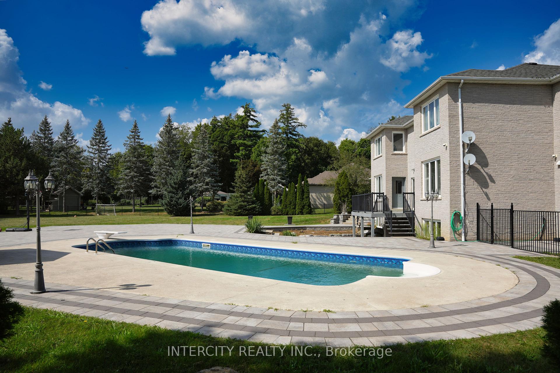 Photo 38 of 70 Belsite Court, Vaughan, Kleinburg — HOMEH