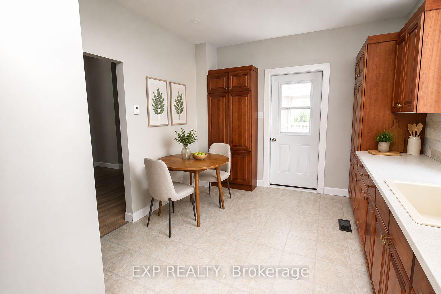 Photo 5 of Unit A, 3 Bergin Street, North Stormont, Finch — HOMEH