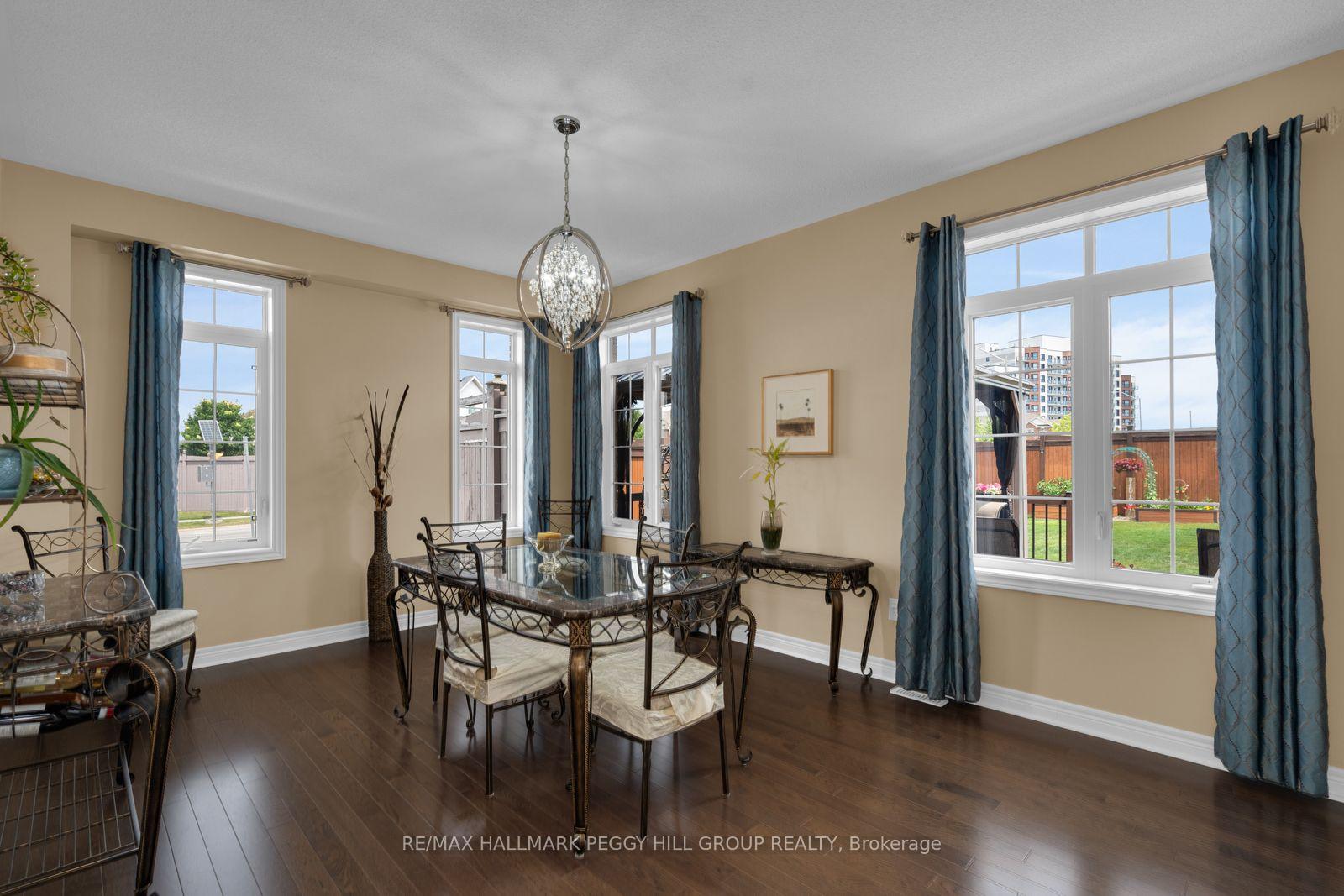 Photo 5 of 267 Kozlov Street, Barrie, West Bayfield — HOMEH