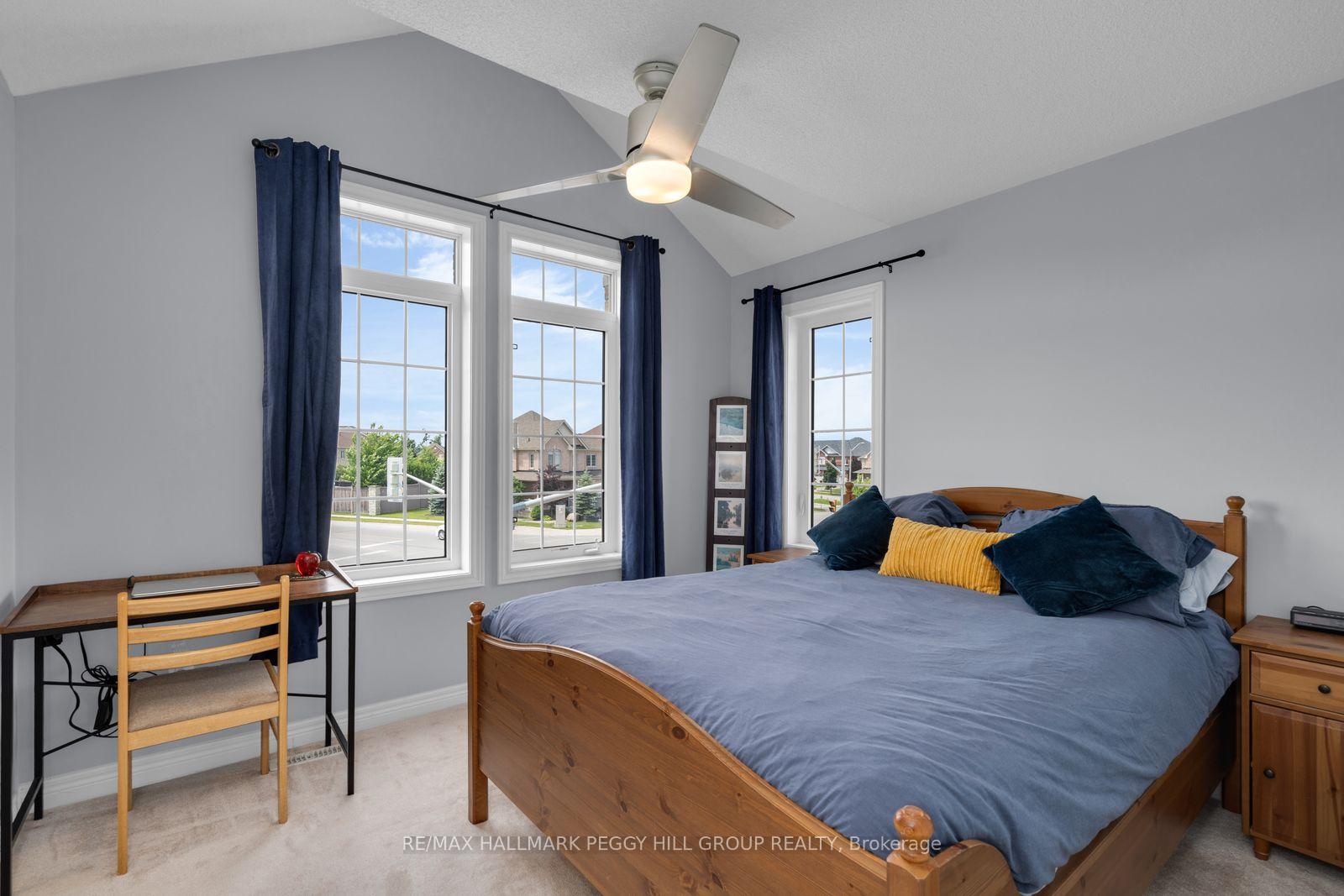 Photo 9 of 267 Kozlov Street, Barrie, West Bayfield — HOMEH