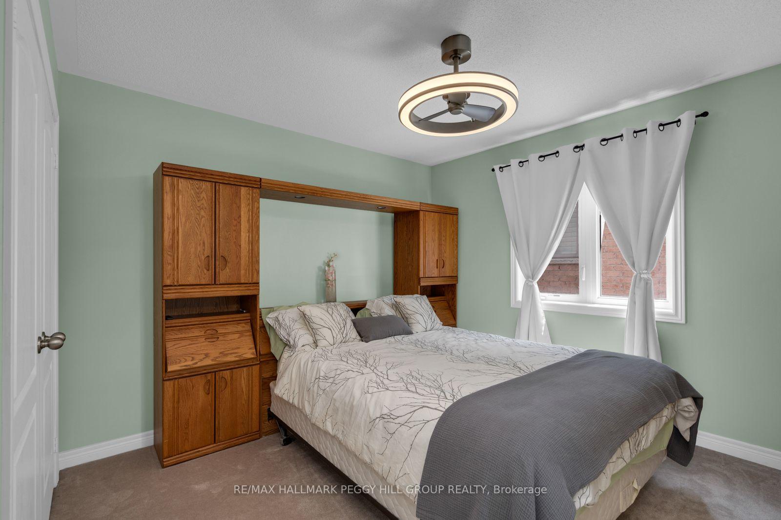 Photo 14 of 267 Kozlov Street, Barrie, West Bayfield — HOMEH