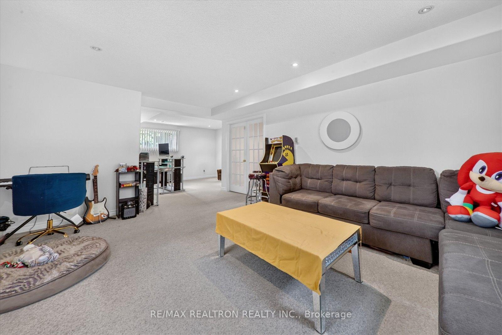 Photo 7 of 295 Woodward Avenue, Selwyn — HOMEH